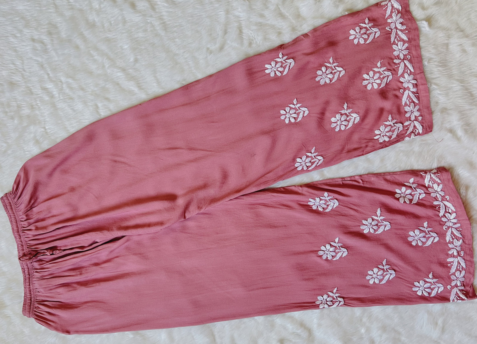 Fiza Rose Pink Rayon Chikankari Kurta Set