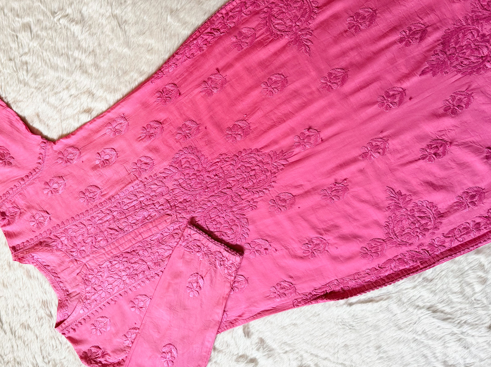 Haniya Pink Ombre Chanderi Chikankari Kurta Bottom Set