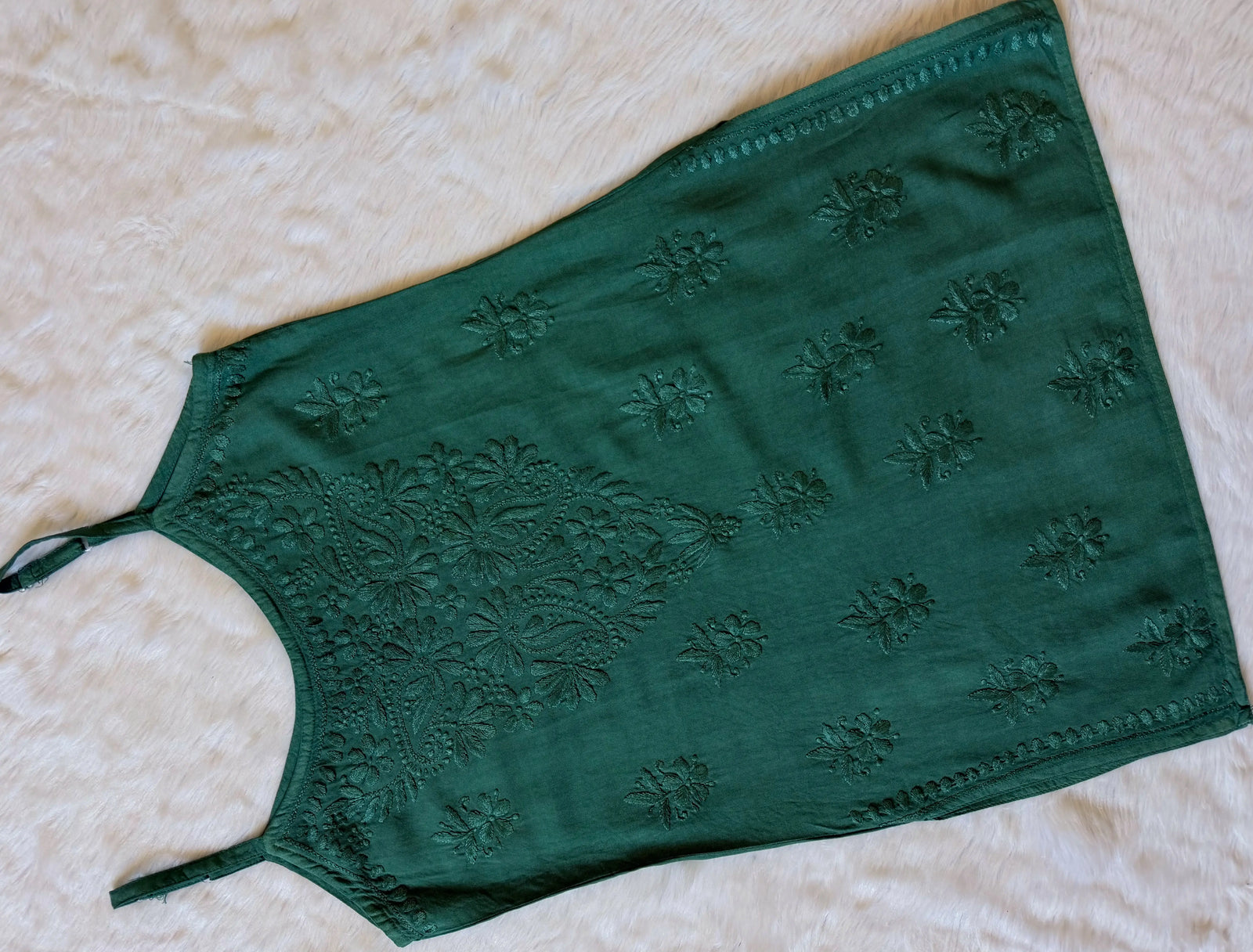 Heer Green Sleeveless Short Rayon Kurti