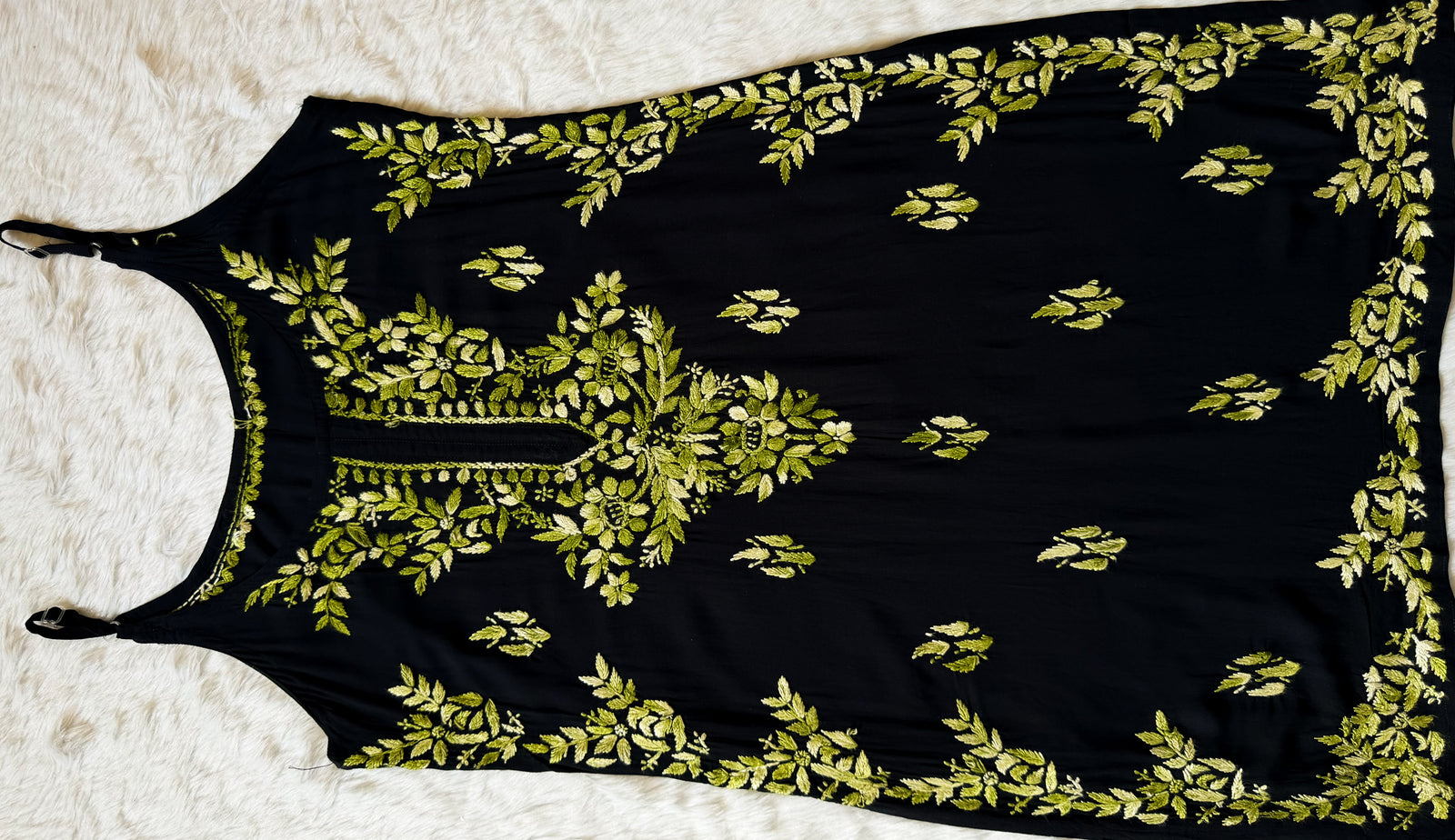 Hoor Black & Green Knee Length Modal Chikankari Kurti