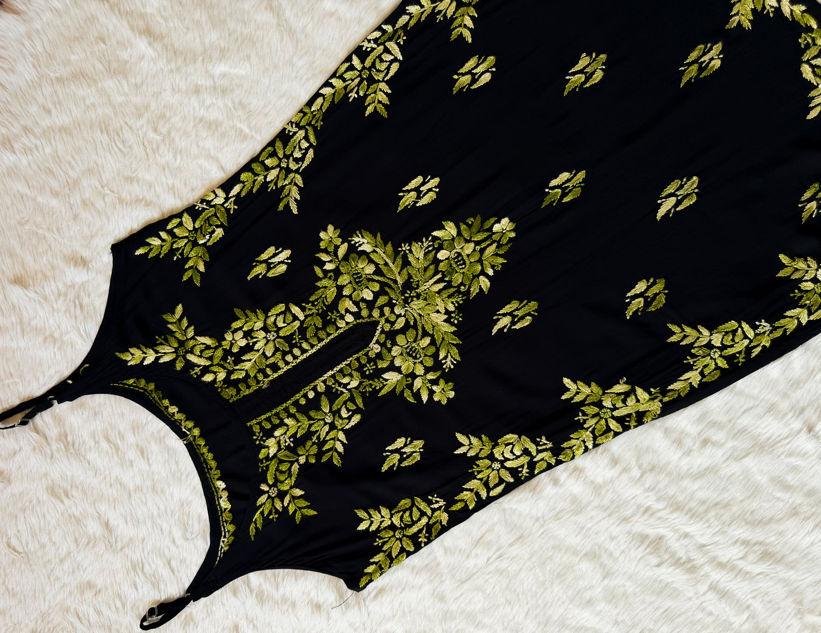 Hoor Black & Green Knee Length Modal Chikankari Kurti