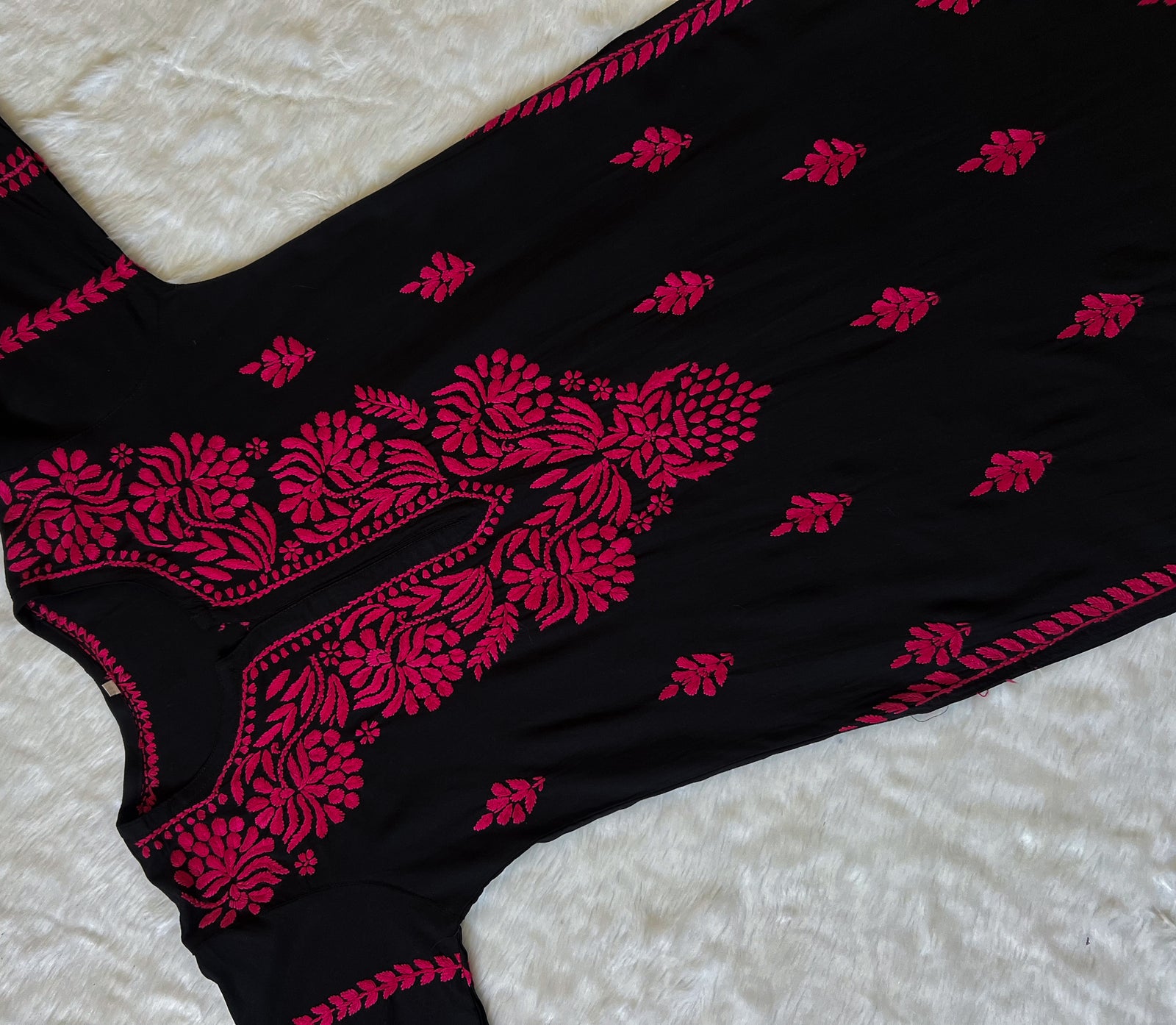Huda Black & Dark Pink Rayon Chikankari Kurta