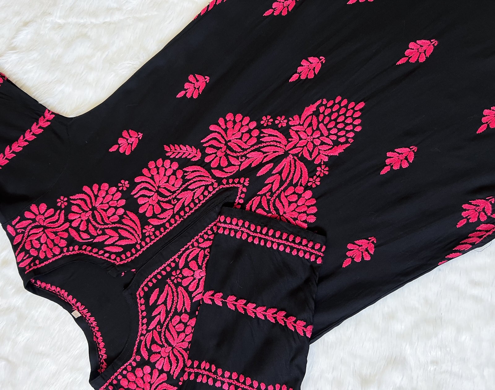 Huda Black & Pink Rayon Chikankari Kurta