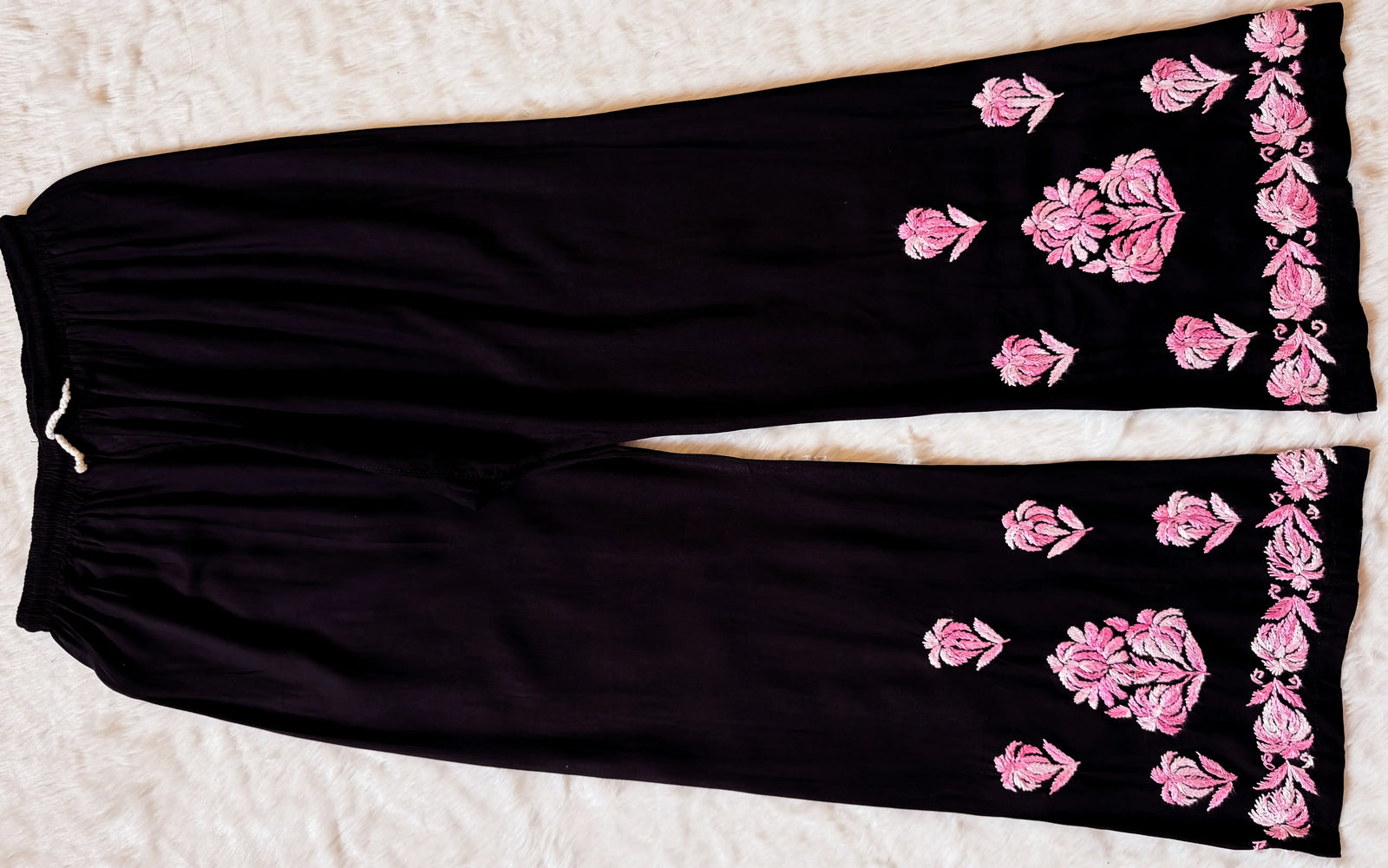 Laiba Black & Pink Rayon Chikankari 2 Piece Set