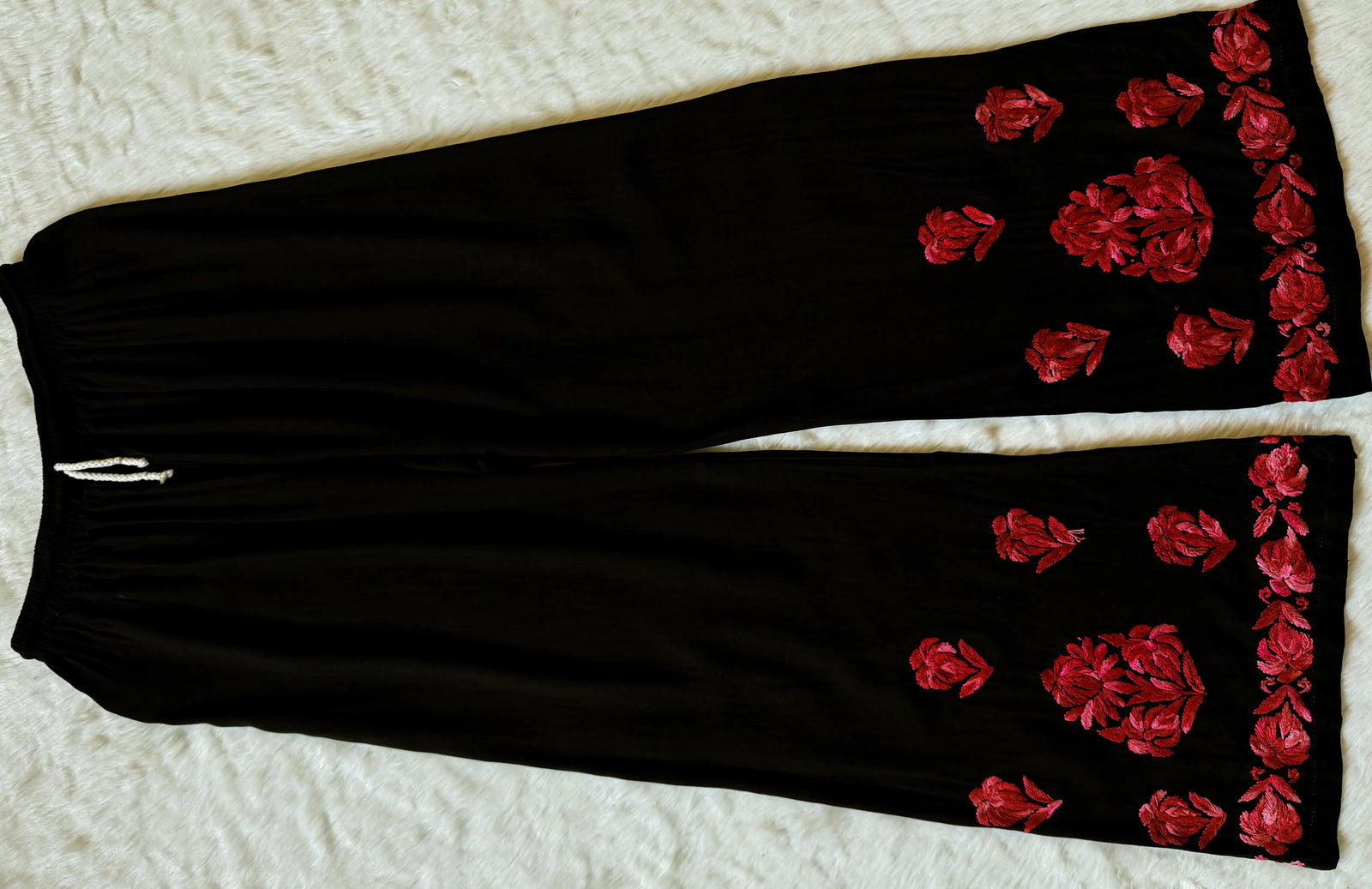 Laiba Black & Red Rayon Chikankari 2 Piece Set