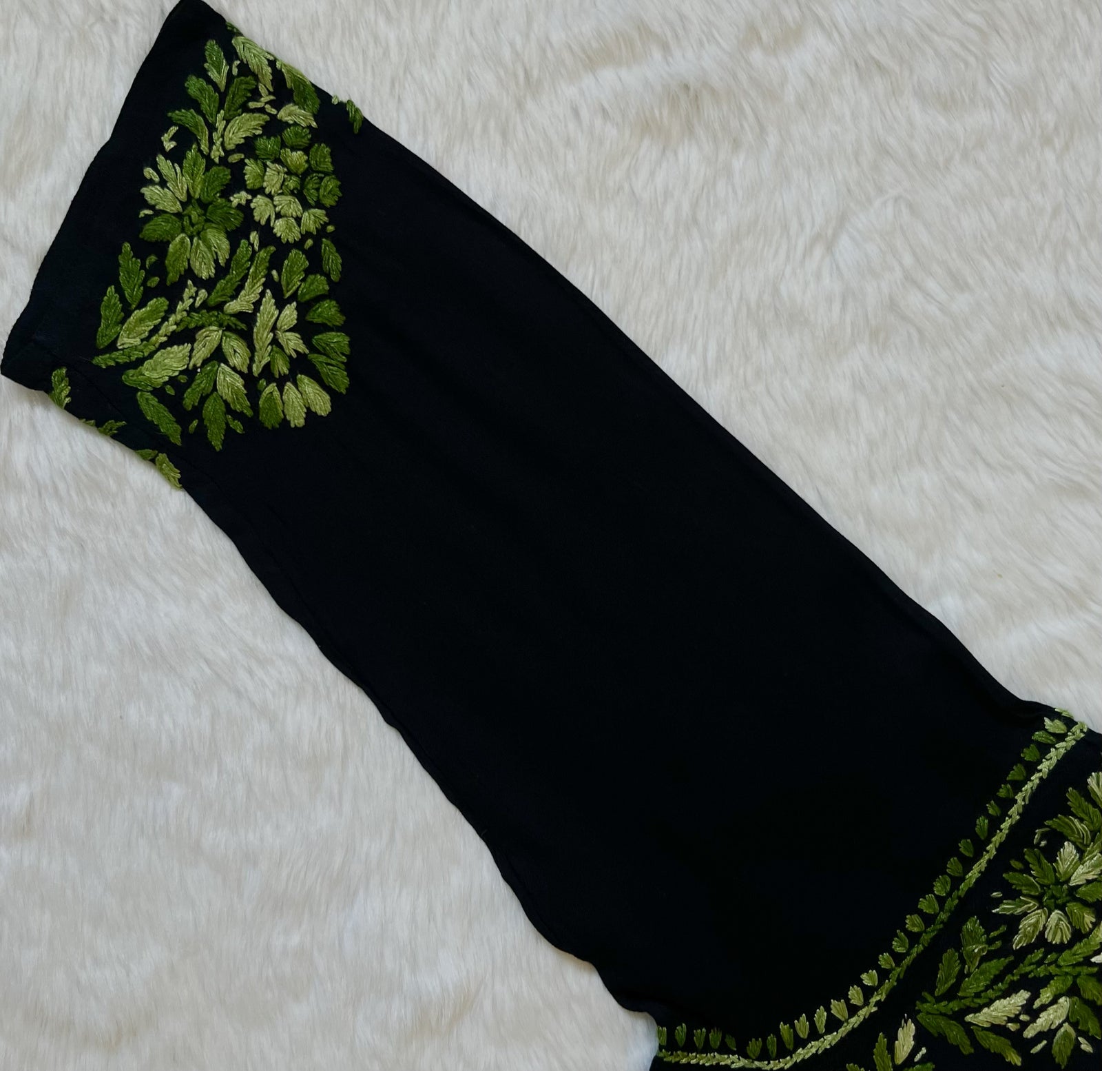 Noor Black & Green Rayon Chikankari Kurta