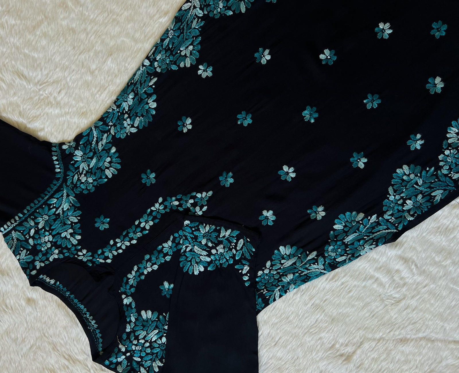 Noor Black & Teal Rayon Chikankari Kurta