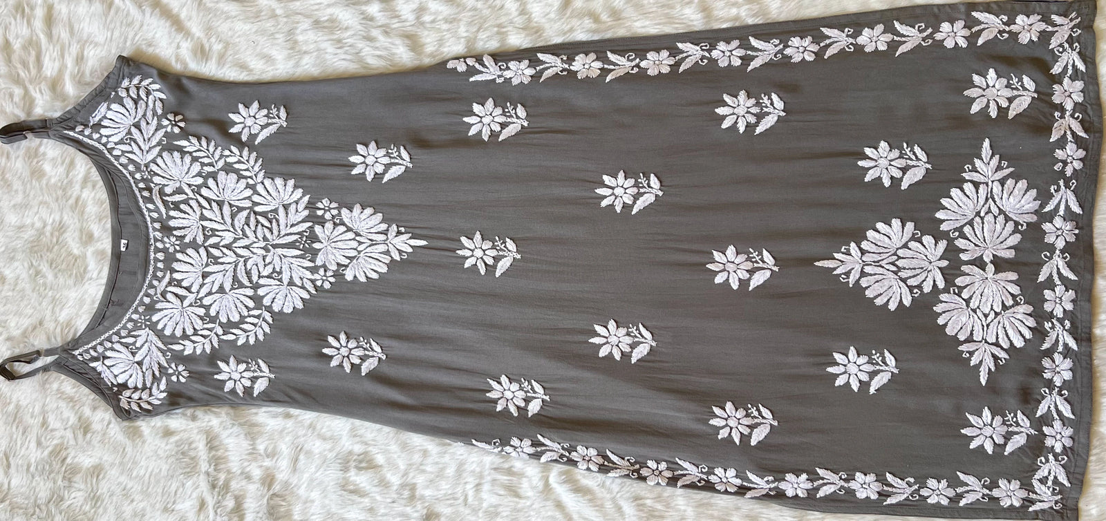Rida Grey Sleeveless Rayon Chikankari Kurta