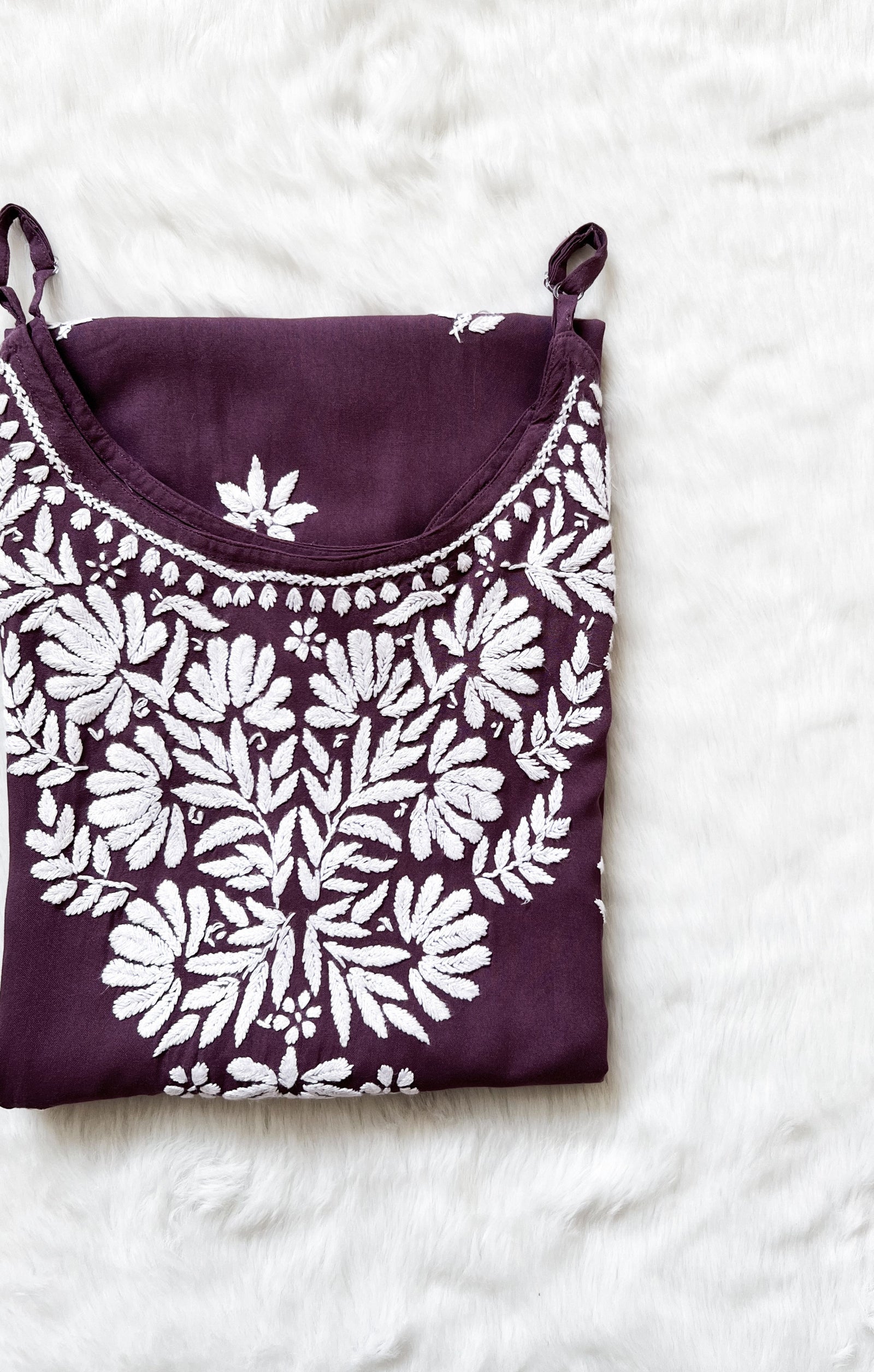 Rida Mauve Purple Sleeveless Rayon Chikankari Kurta