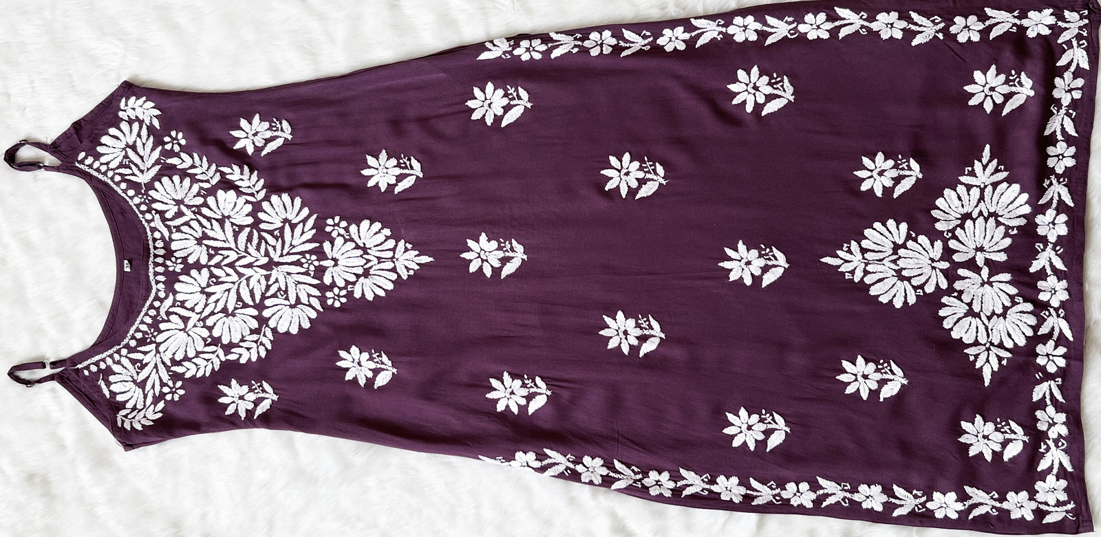 Rida Mauve Purple Sleeveless Rayon Chikankari Kurta