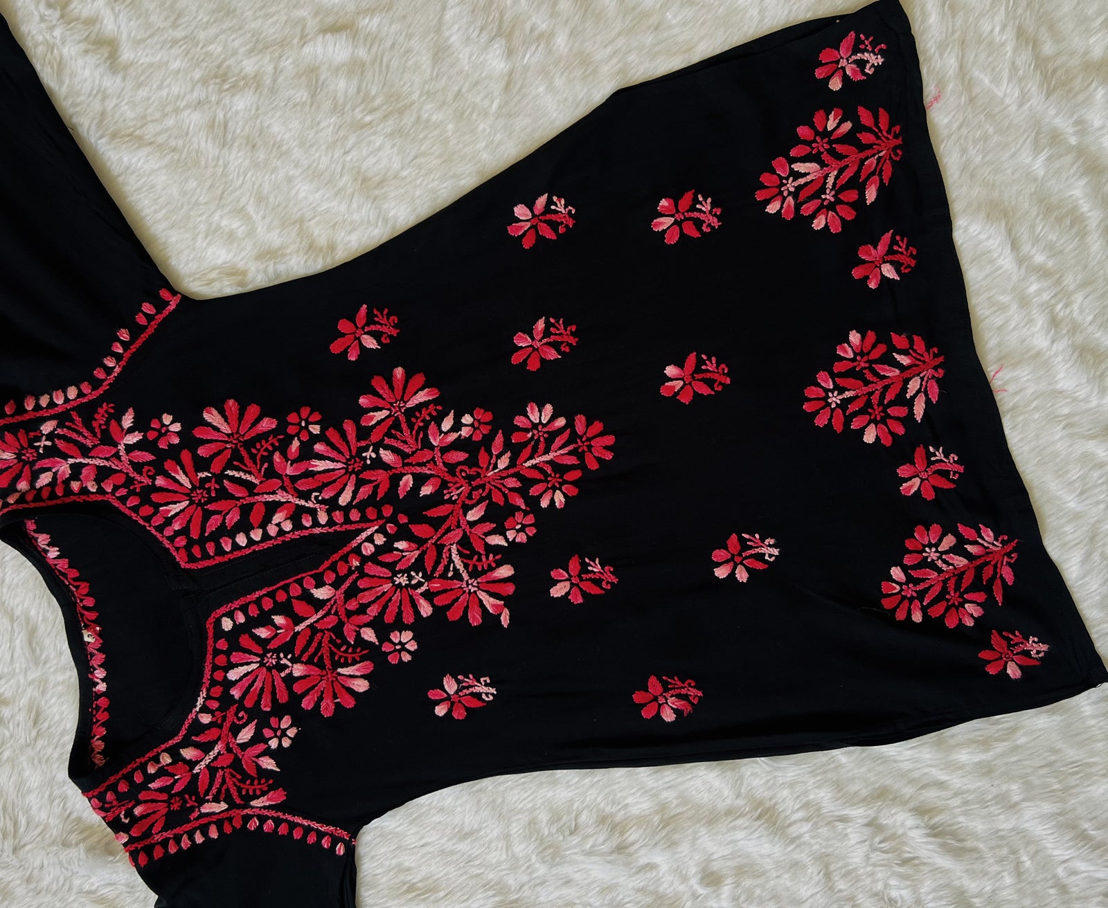 Sara Black & Red Short Rayon Chikankari Kurta