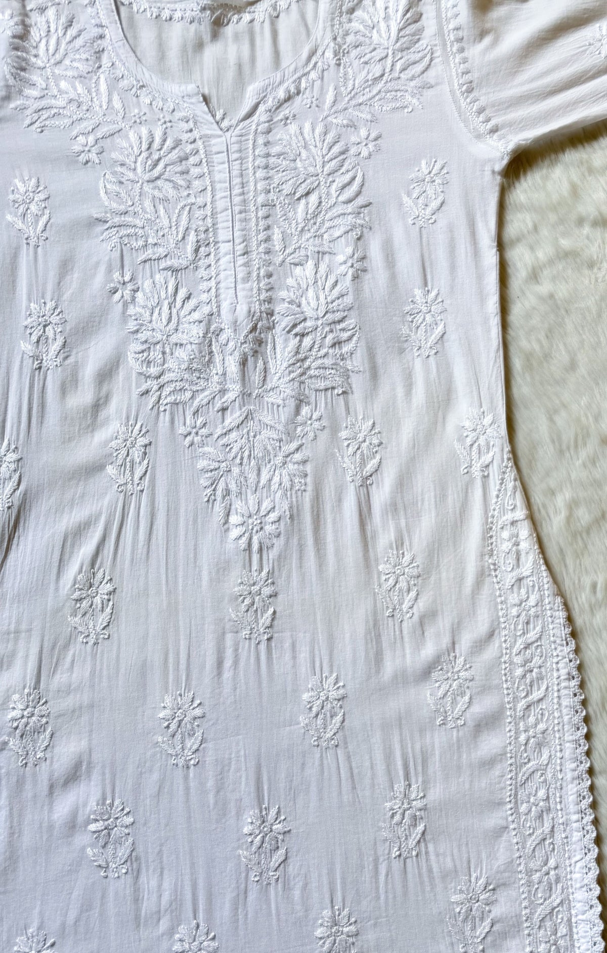 Afra White Long MulMul Chikankari &amp; Crochet Lace Kurti