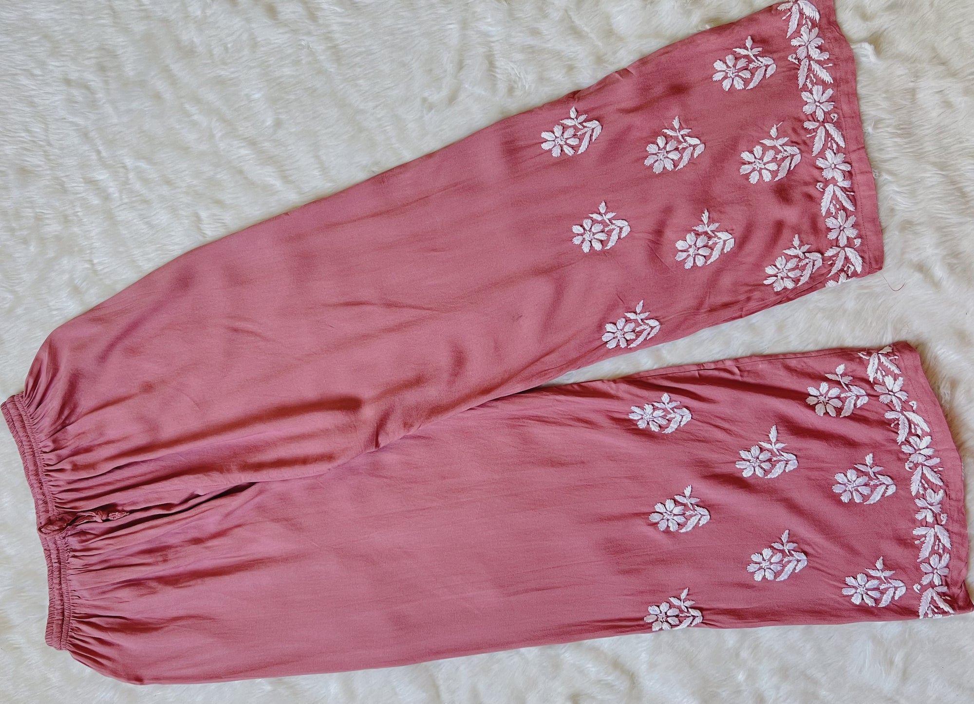 Fiza Rose Pink Rayon Chikankari Kurta Set