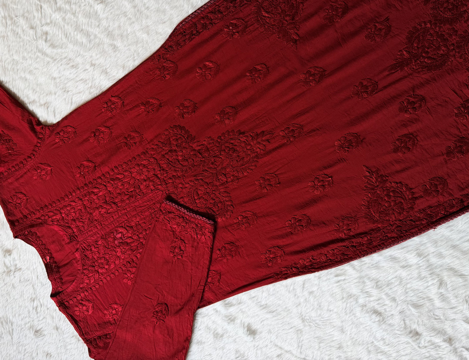 Haniya Maroon Ombre Chanderi Chikankari Kurta Bottom Set