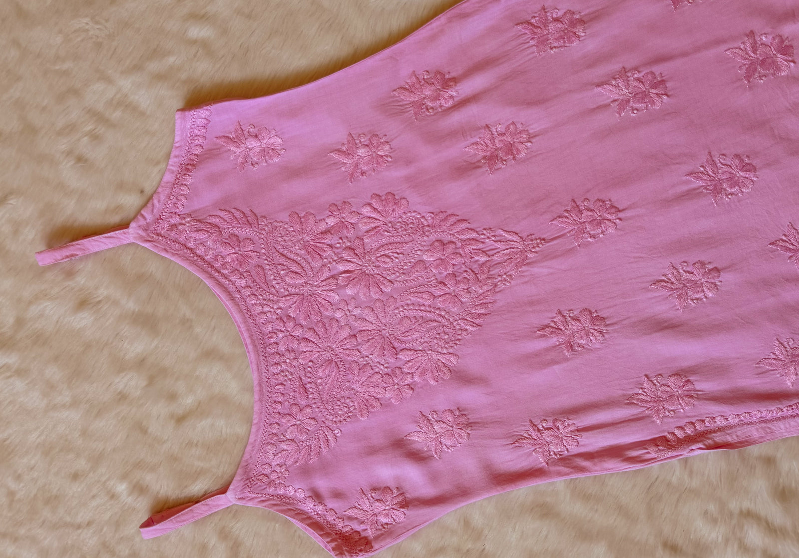 Heer Baby Pink Sleeveless Short Rayon Kurti