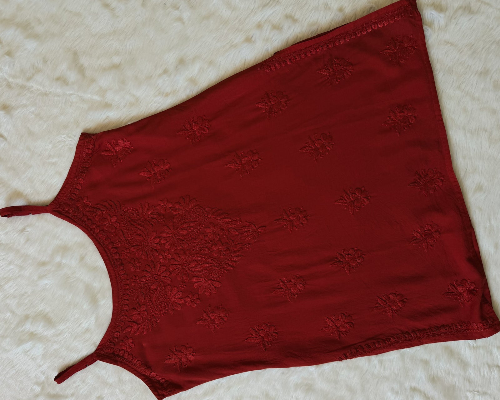 Heer Red Sleeveless Short Rayon Kurti