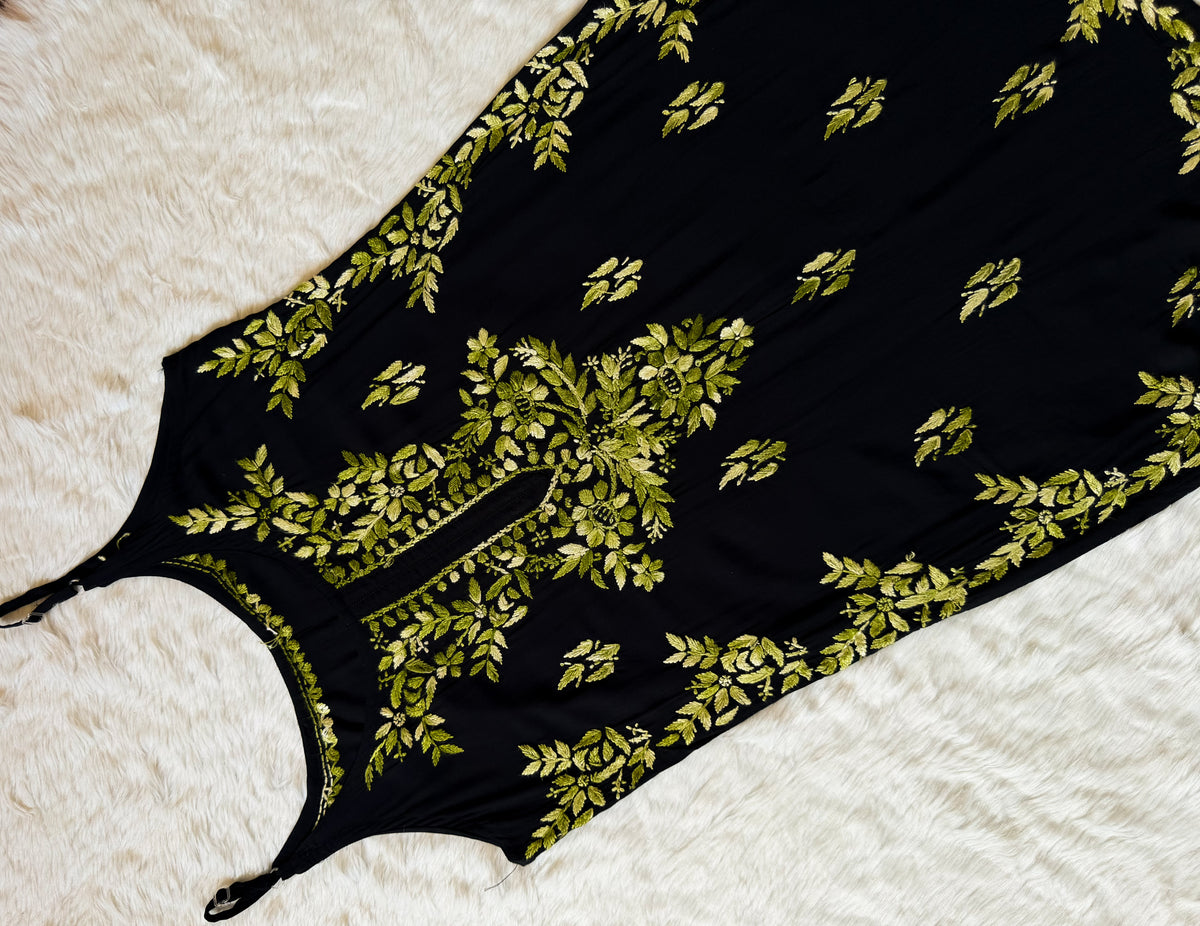Hoor Black & Green Knee Length Modal Chikankari Kurti