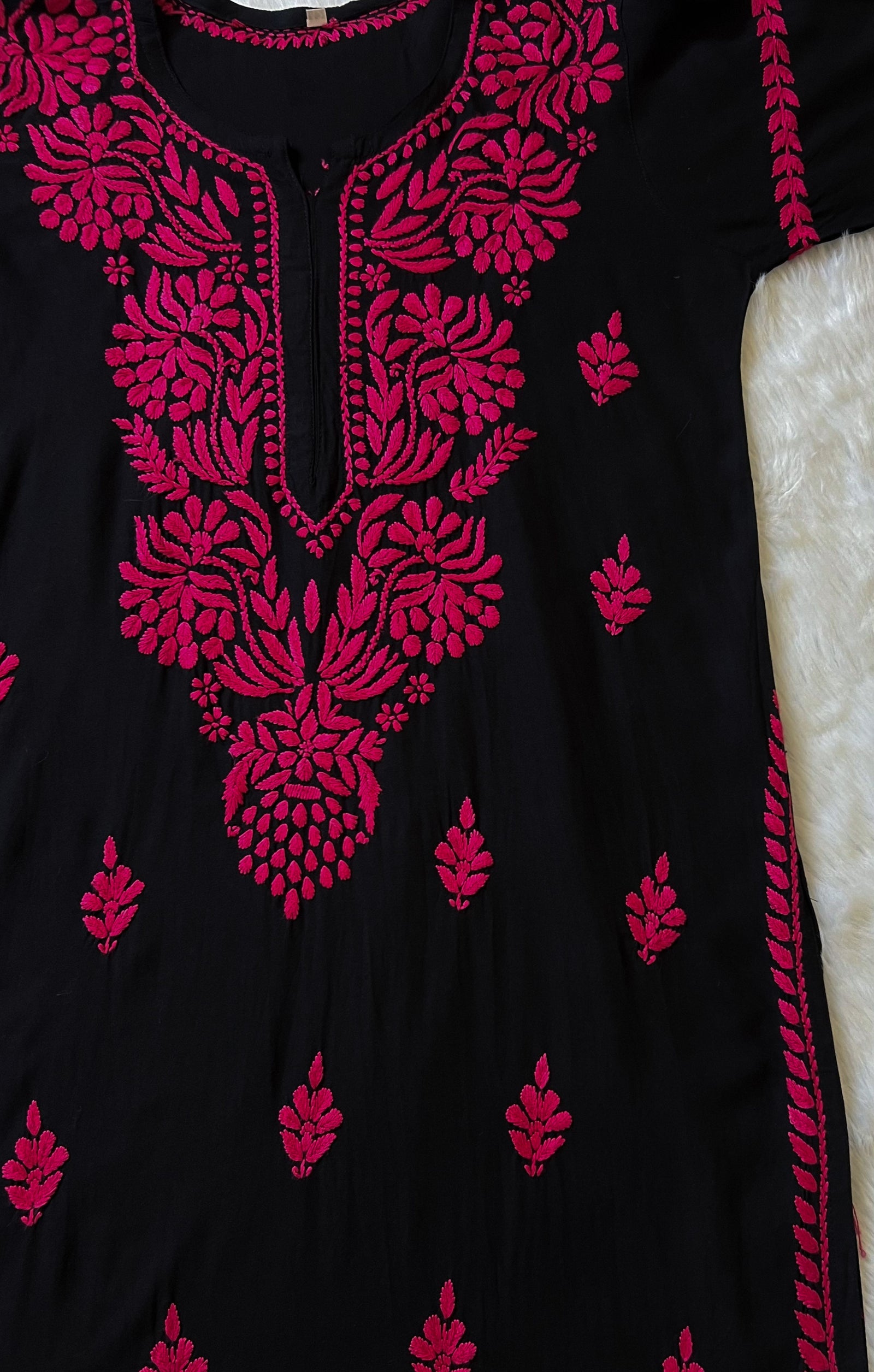 Huda Black & Dark Pink Rayon Chikankari Kurta