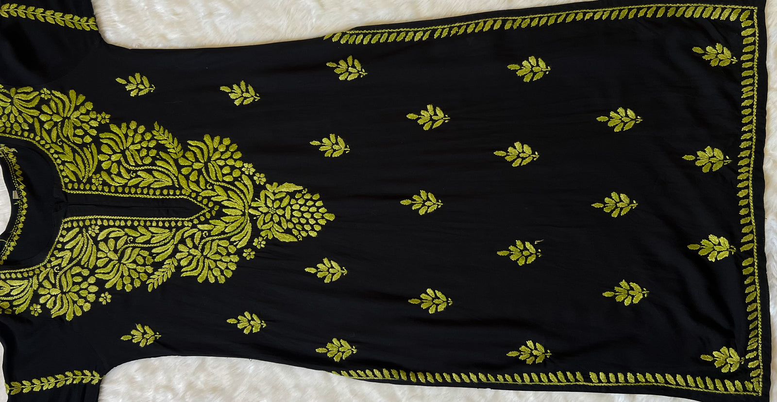 Huda Black & Green Rayon Chikankari Kurta