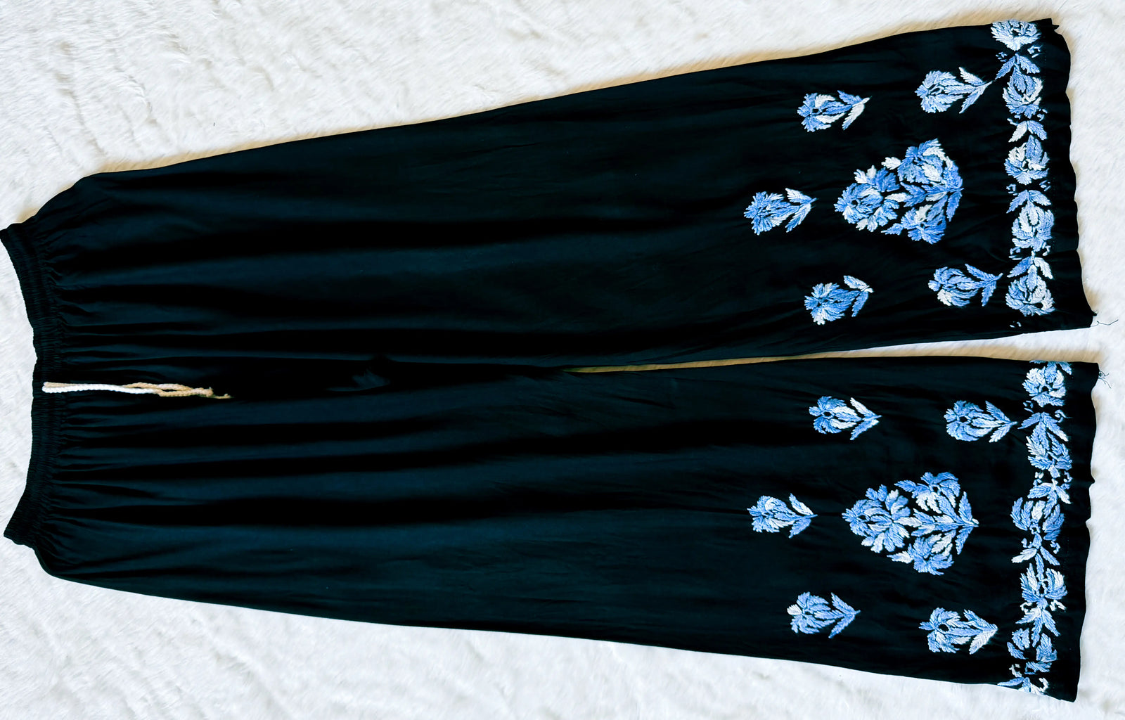 Laiba Black & Blue Rayon Chikankari 2 Piece Set