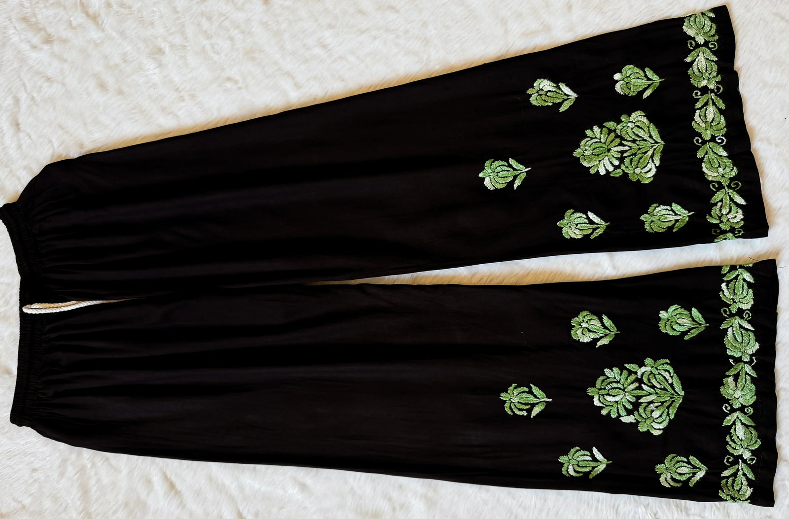 Laiba Black & Sage Green Rayon Chikankari 2 Piece Set