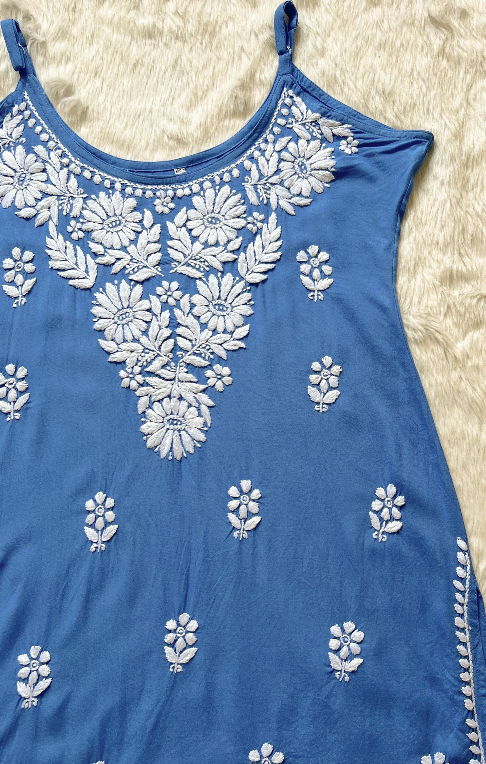 Lyla Blue Sleeveless Short Rayon Kurti