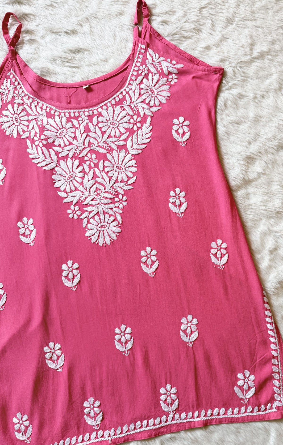 Lyla Coral Sleeveless Short Rayon Kurti