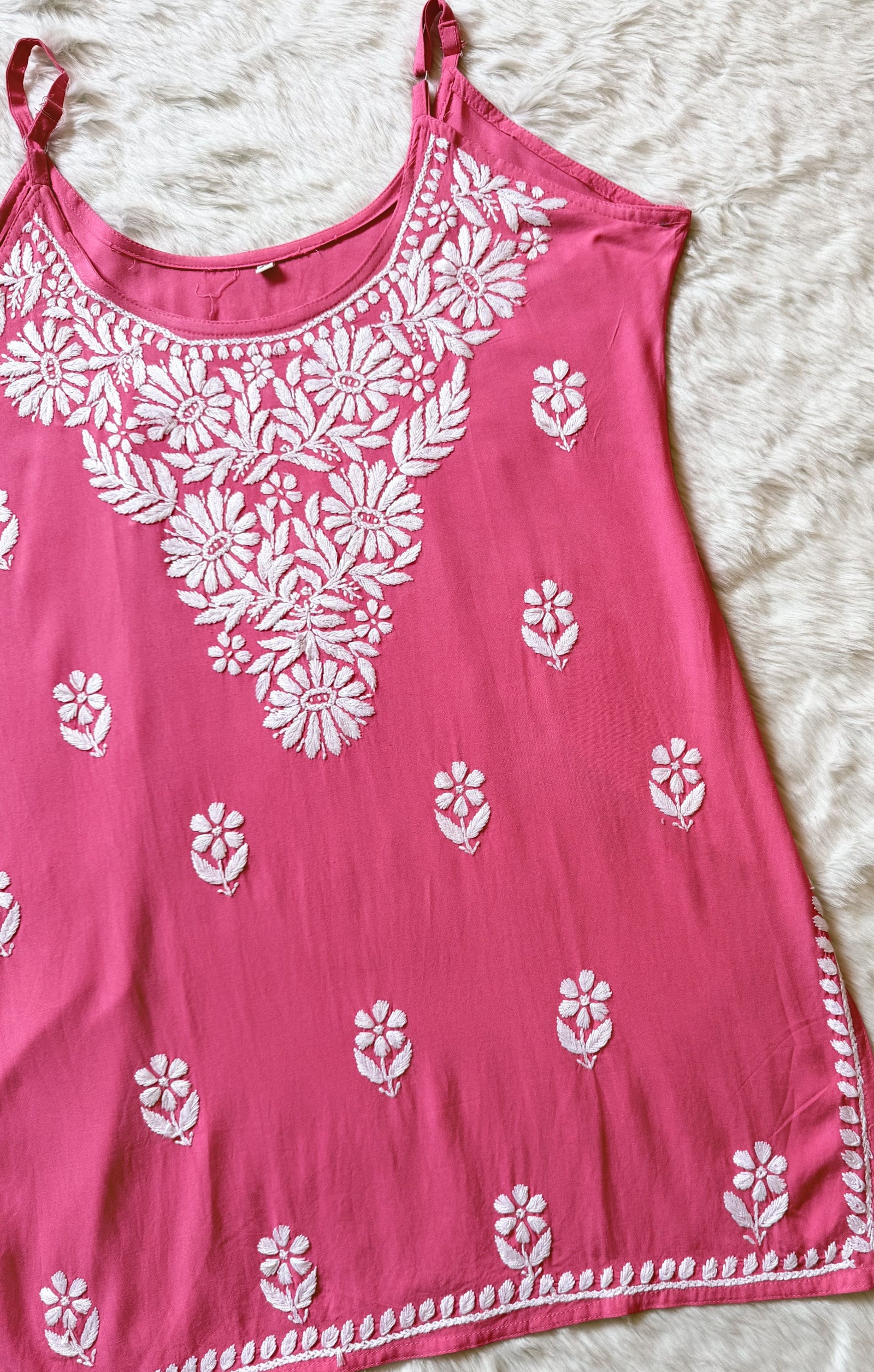 Lyla Coral Sleeveless Short Rayon Kurti
