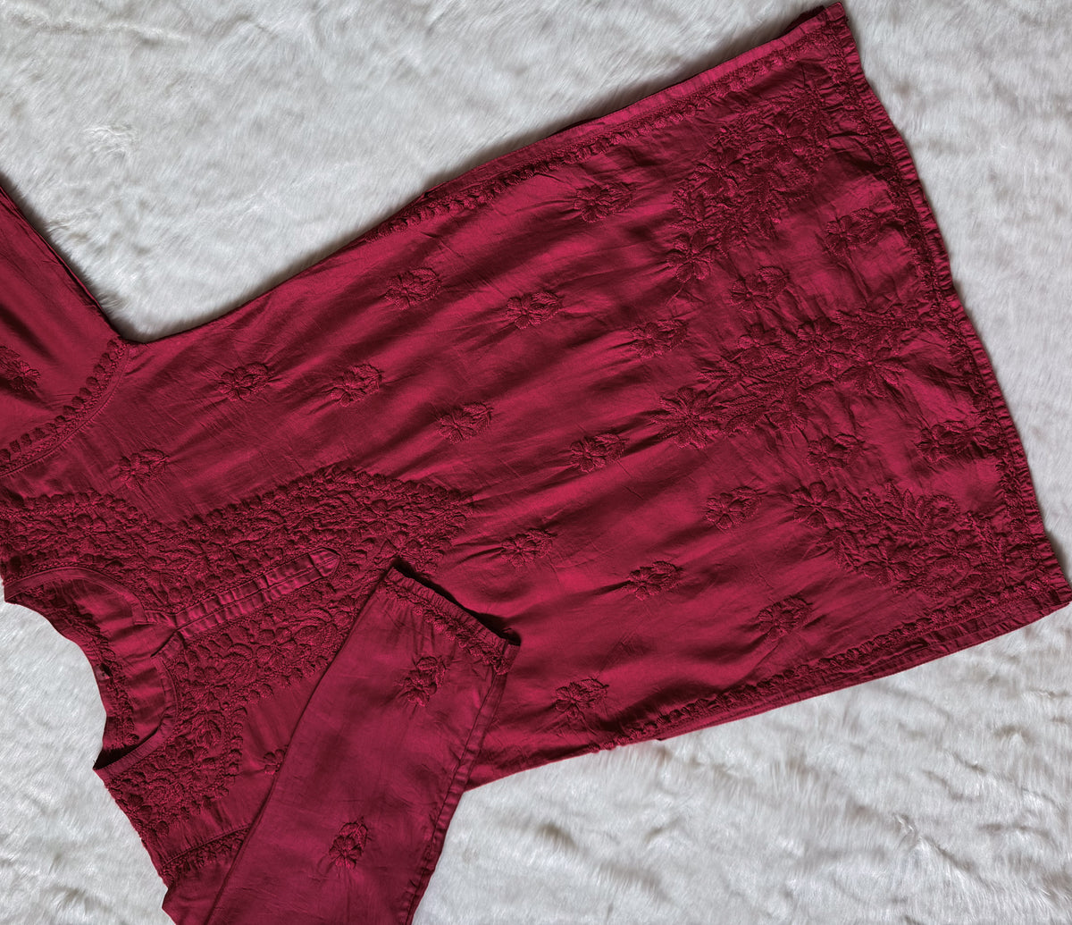Maahi Berry Pink Short Chanderi Chikankari Kurti