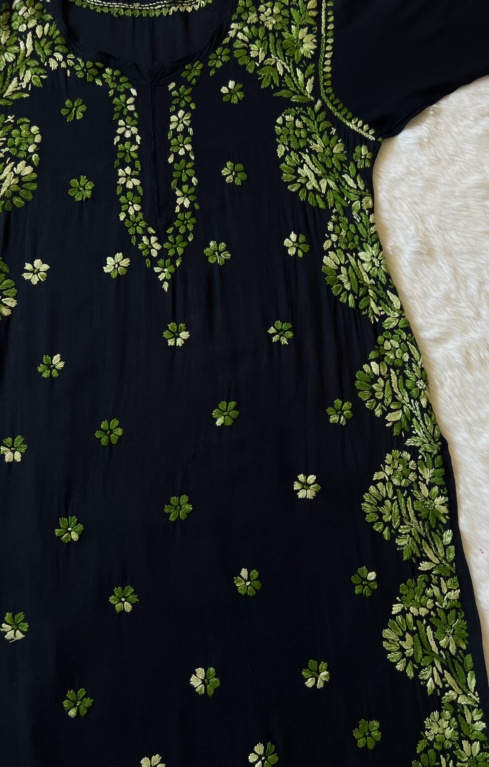 Noor Black & Green Rayon Chikankari Kurta