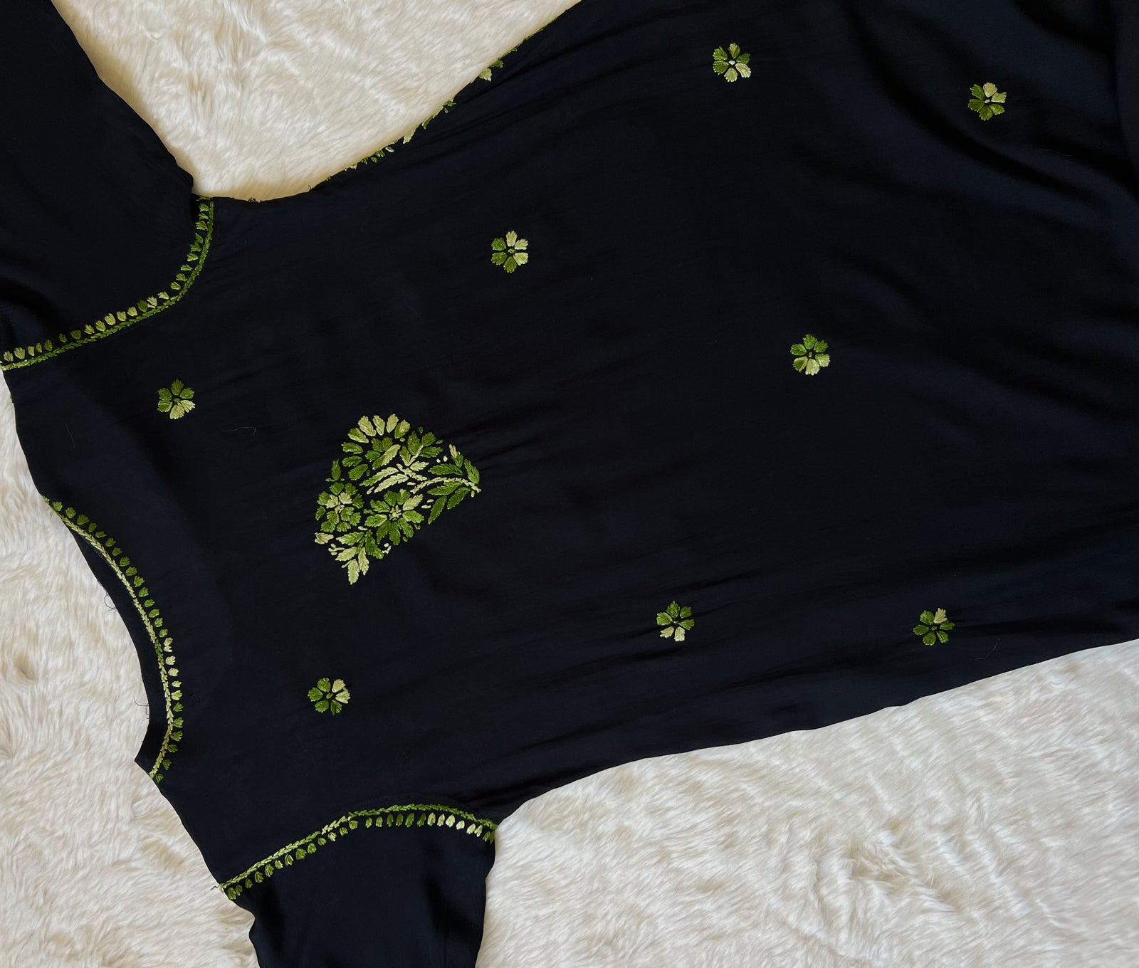 Noor Black & Green Rayon Chikankari Kurta