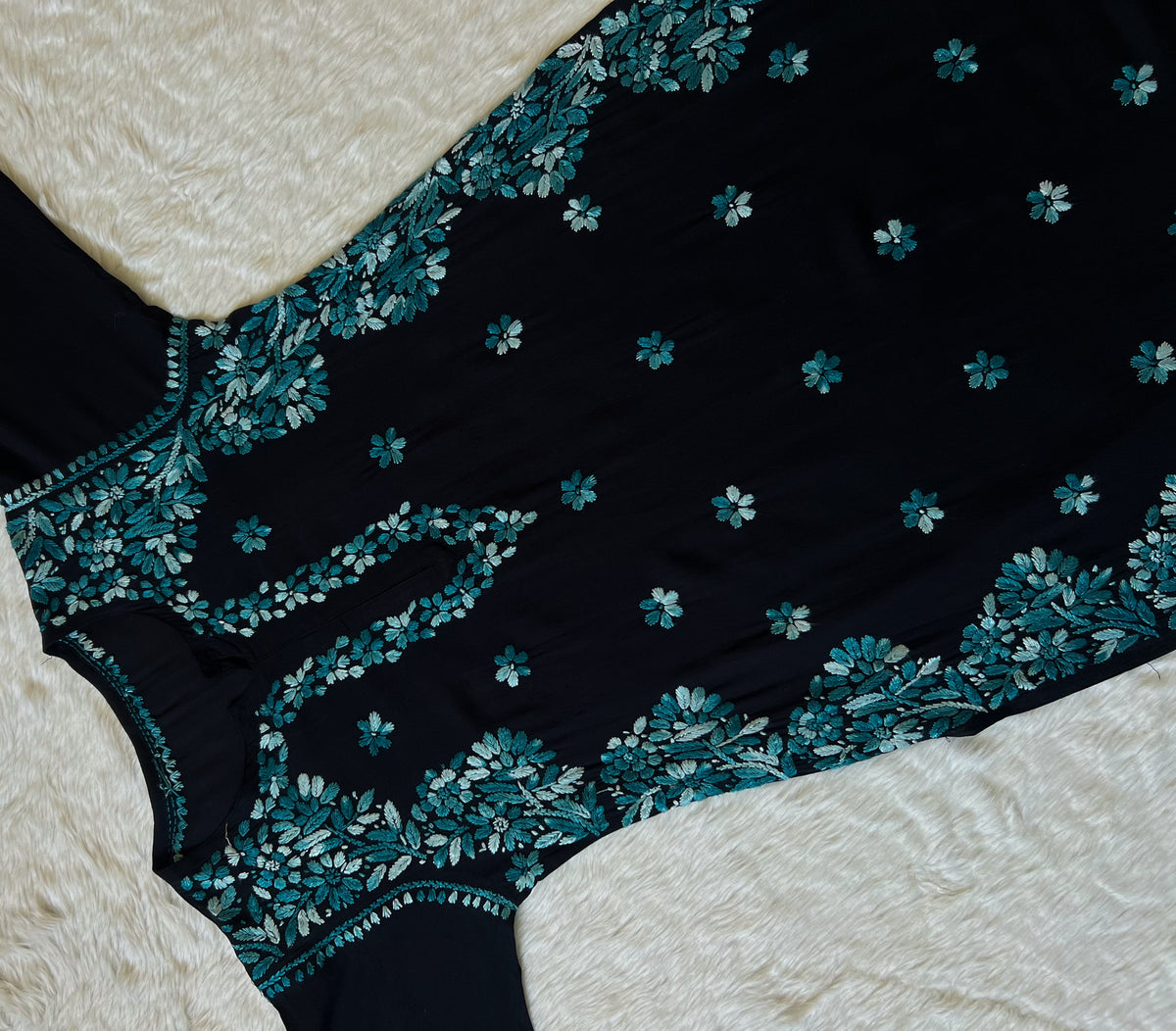 Noor Black & Teal Rayon Chikankari Kurta