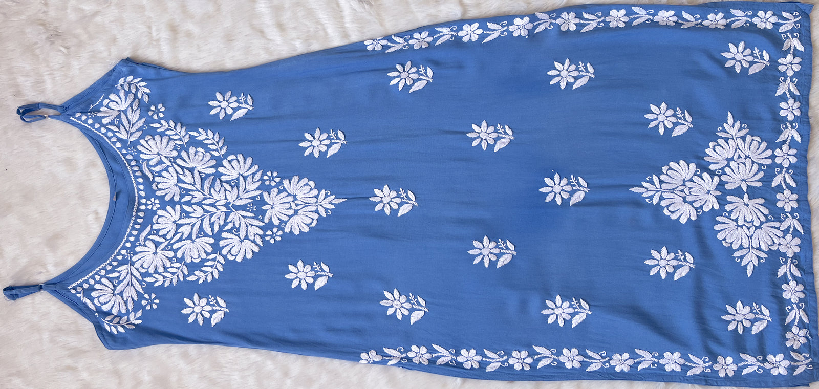 Rida Blue Sleeveless Rayon Chikankari Kurta