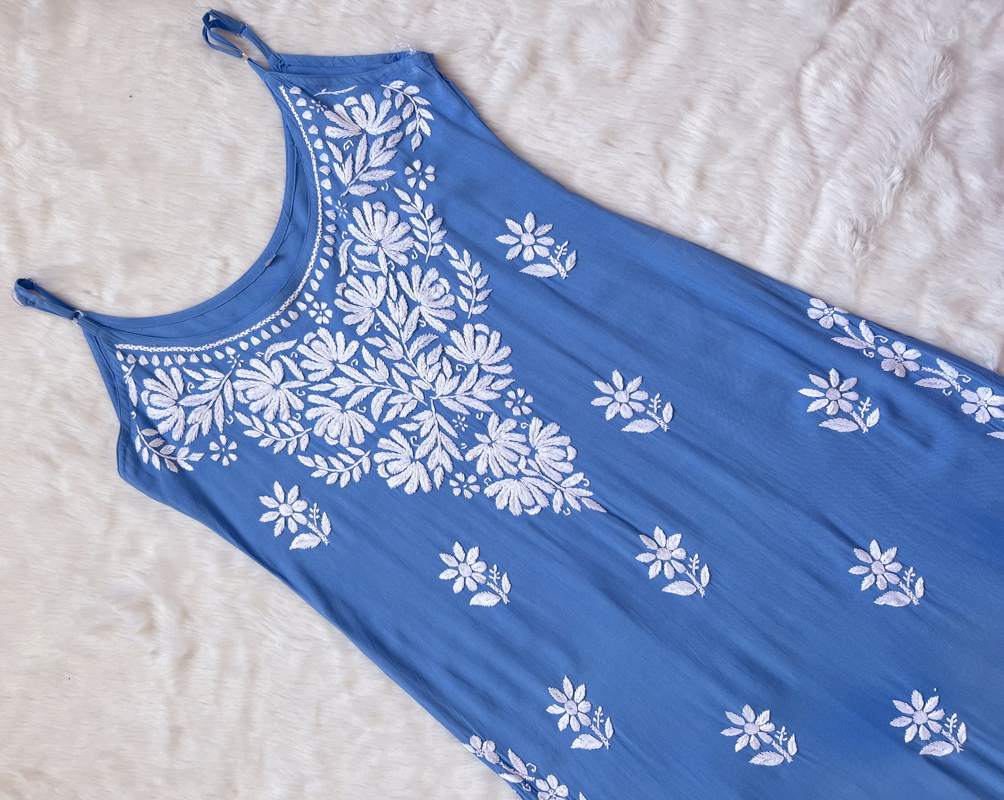 Rida Blue Sleeveless Rayon Chikankari Kurta