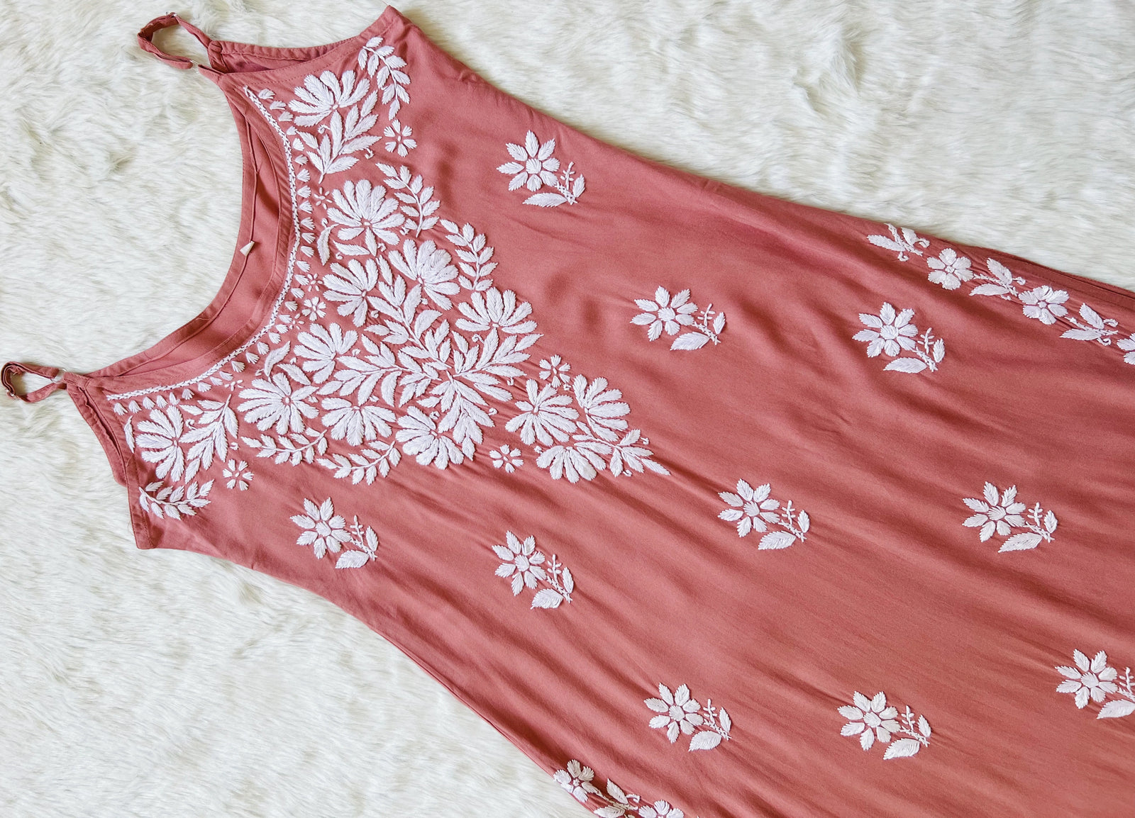 Rida Blush Pink Sleeveless Rayon Chikankari Kurta