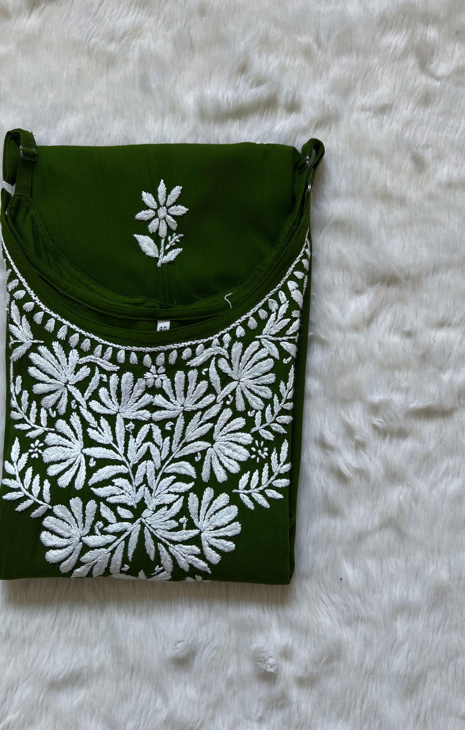 Rida Olive Green Sleeveless Rayon Chikankari Kurta