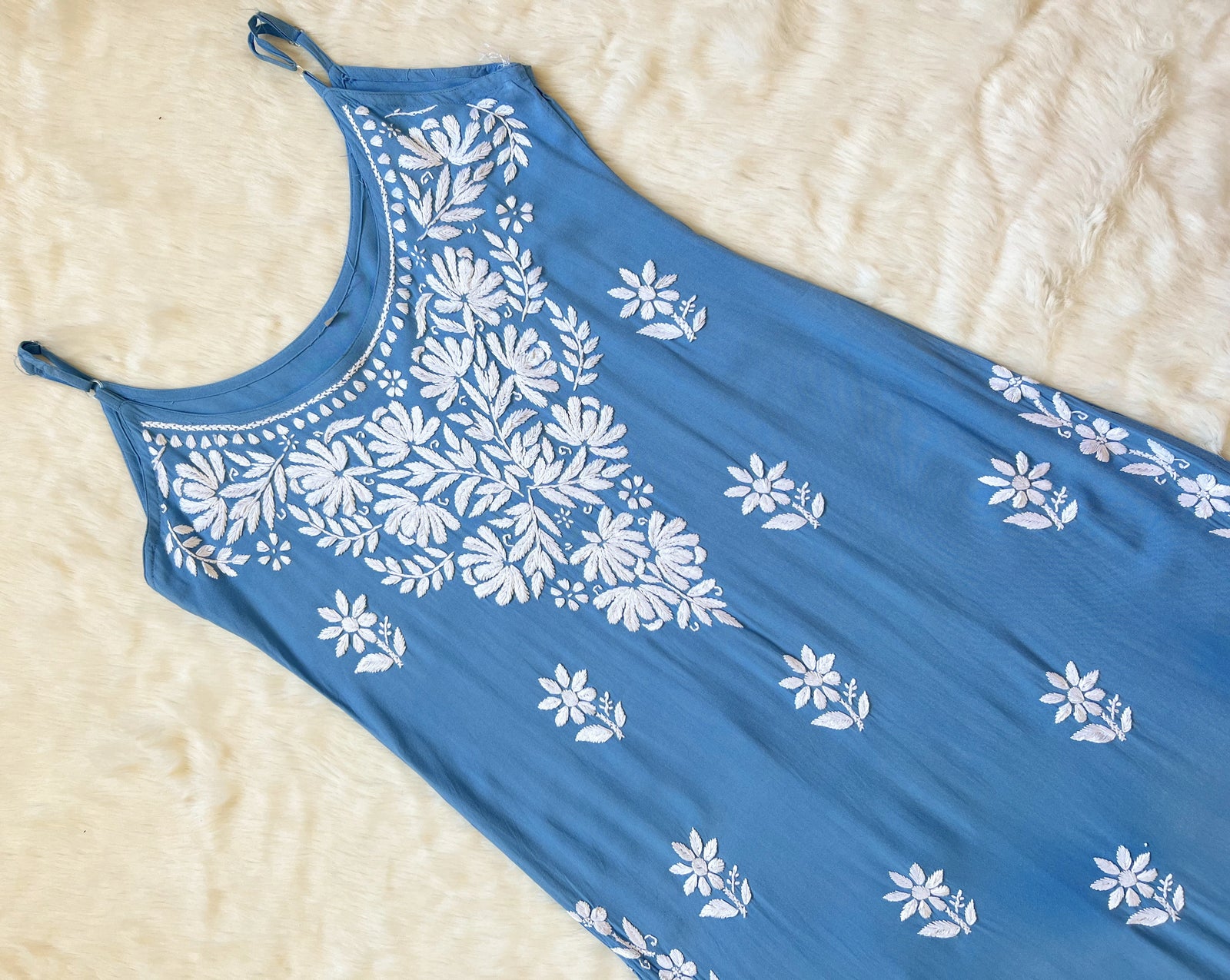 Rida Powder Blue Sleeveless Rayon Chikankari Kurta