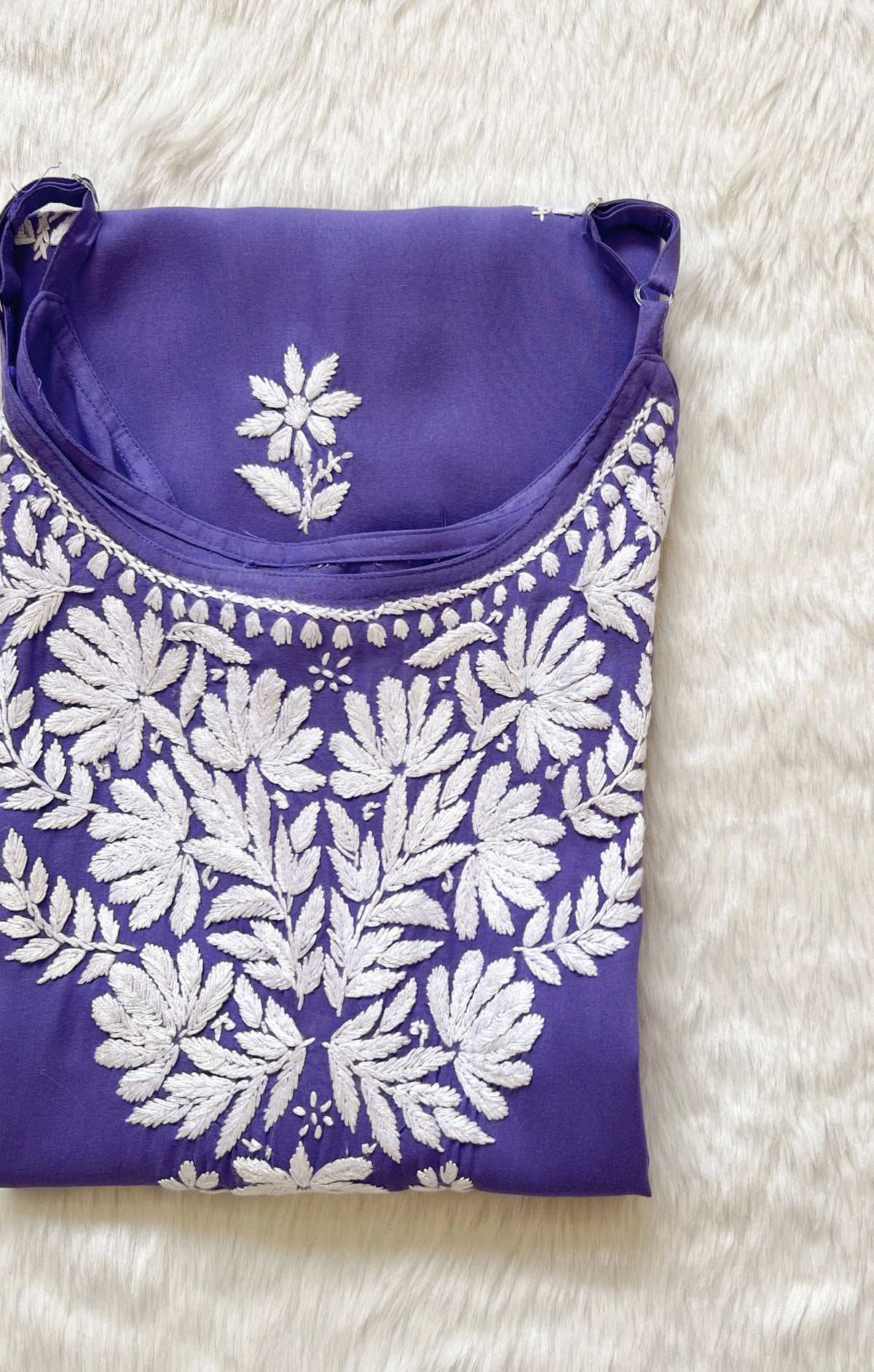 Rida Royal Purple Sleeveless Rayon Chikankari Kurta