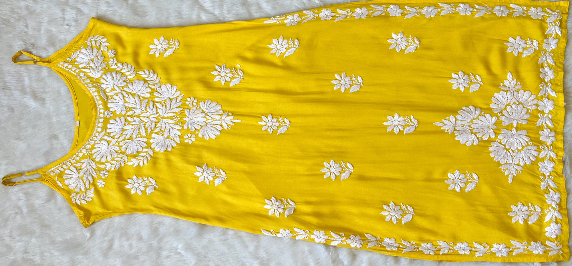 Rida Yellow Sleeveless Rayon Chikankari Kurta