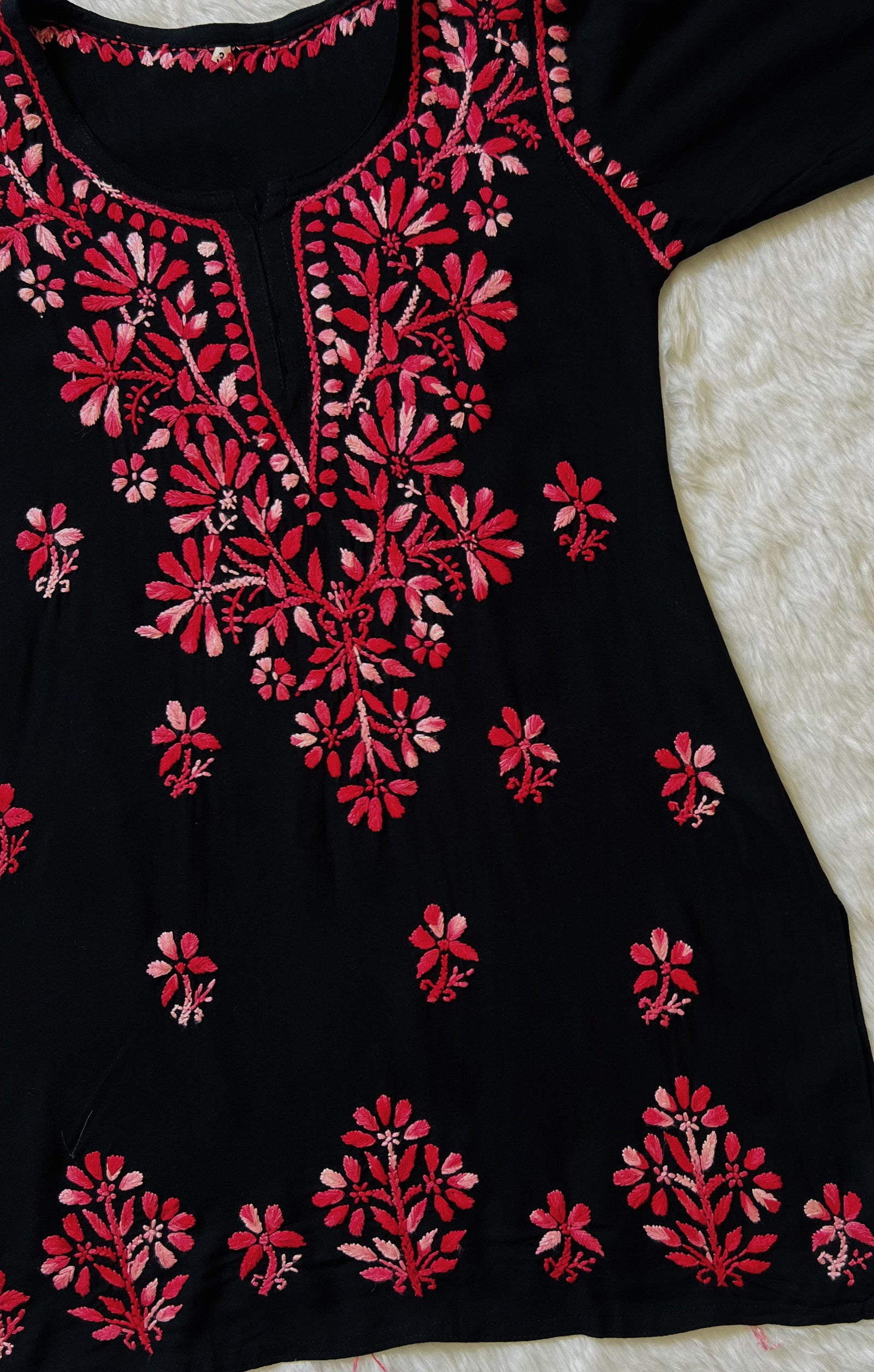 Sara Black & Red Short Rayon Chikankari Kurta