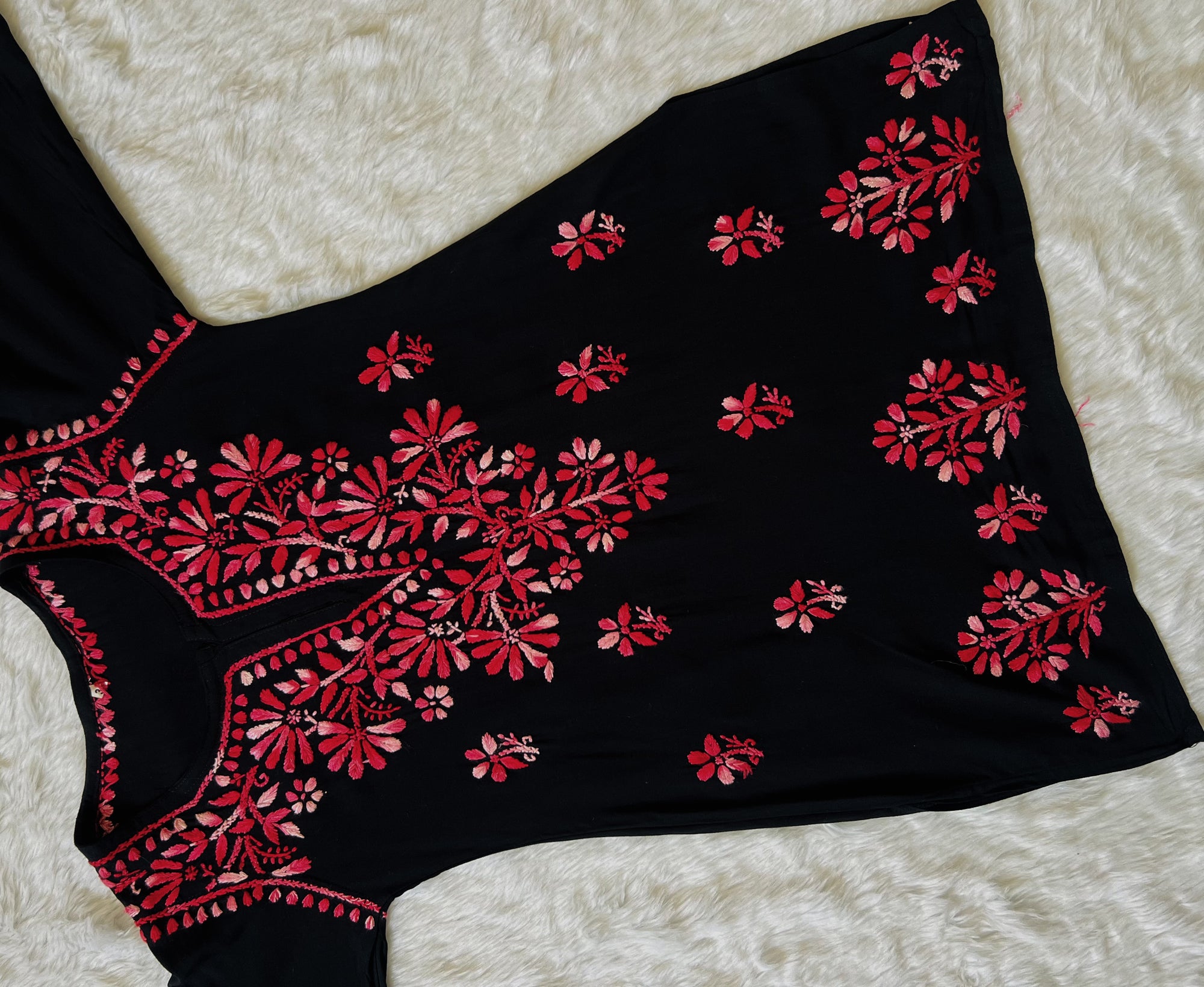 Sara Black & Red Short Rayon Chikankari Kurta