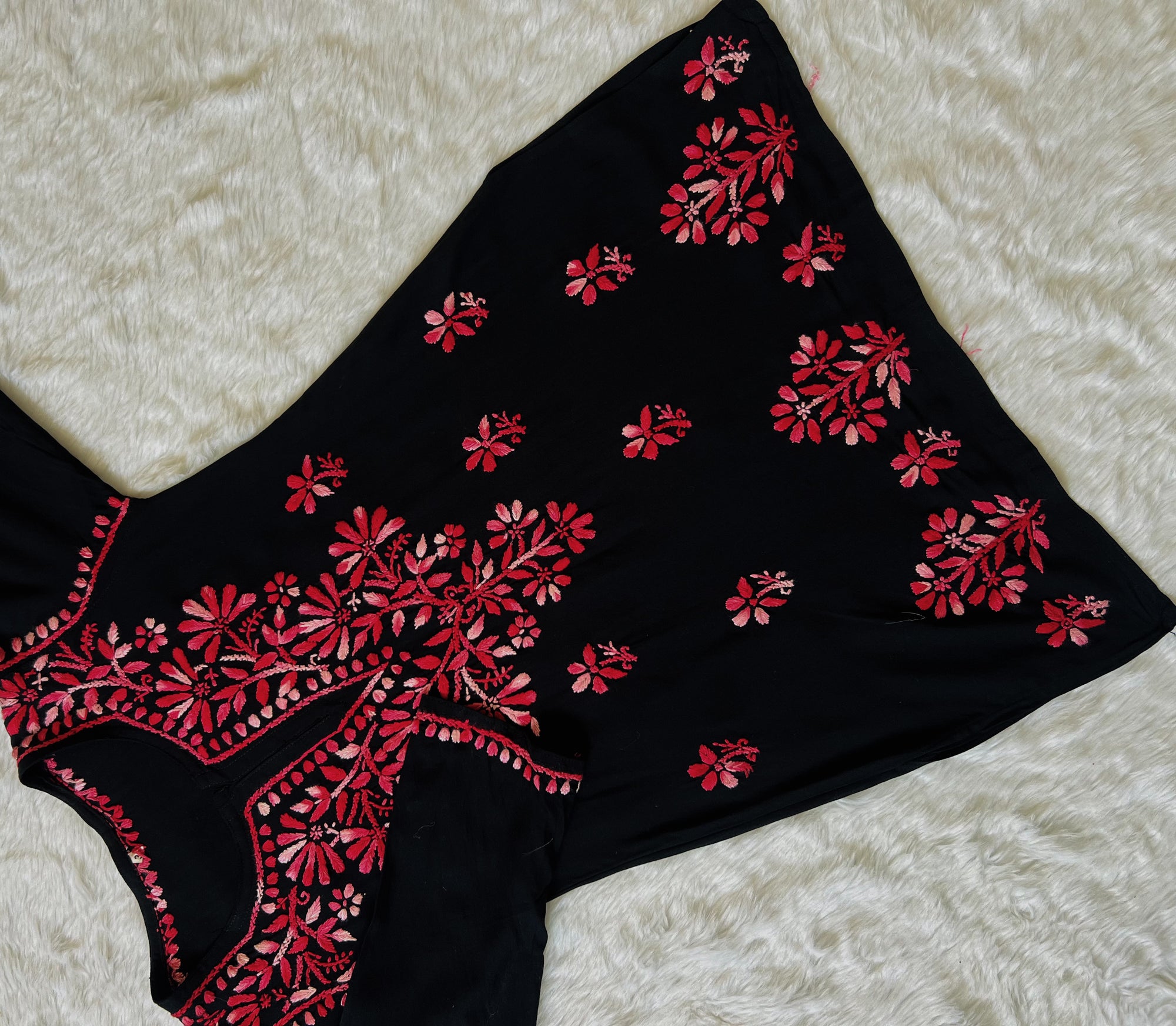 Sara Black & Red Short Rayon Chikankari Kurta