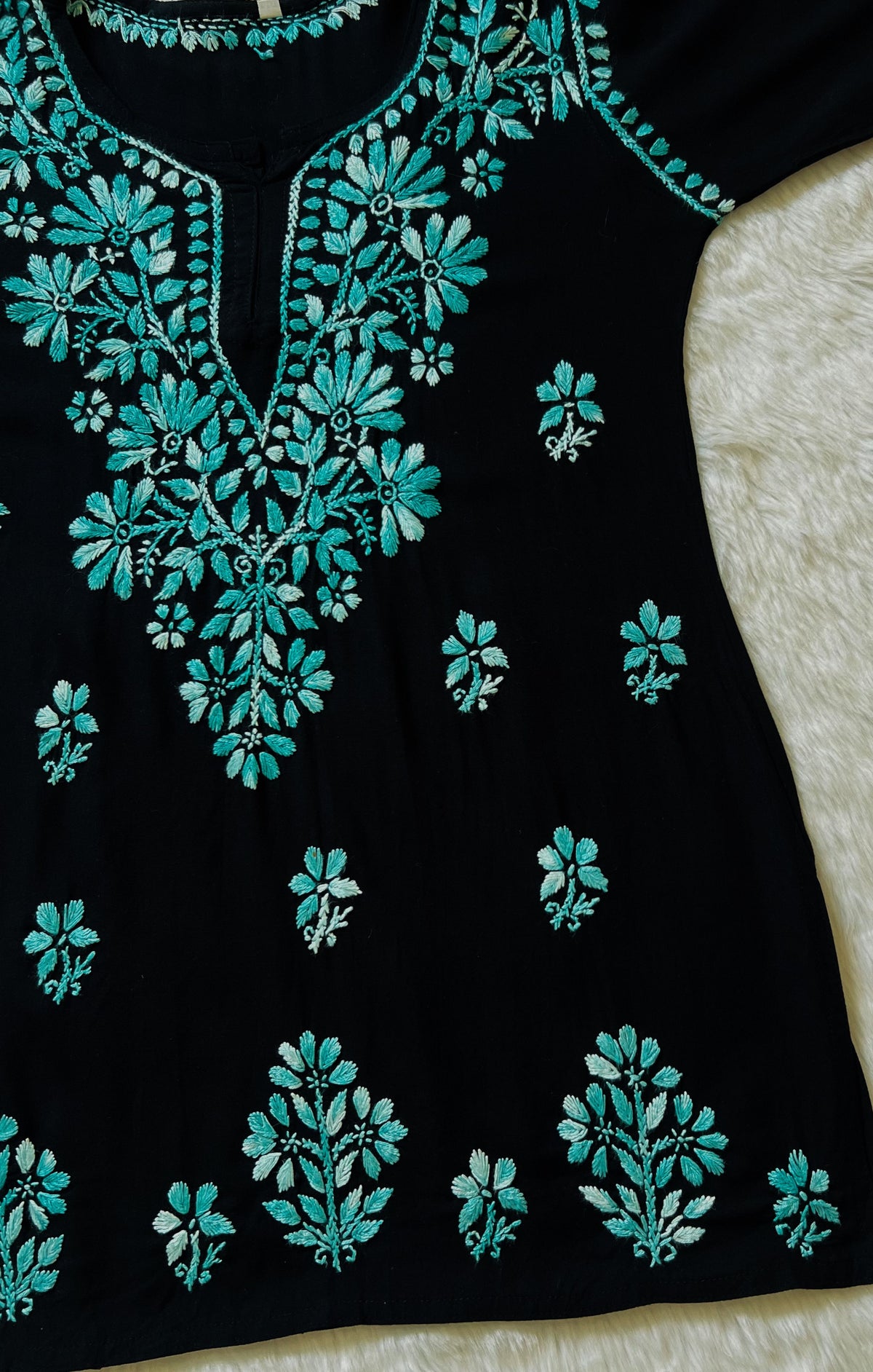 Sara Black &amp; Teal Short Rayon Chikankari Kurta