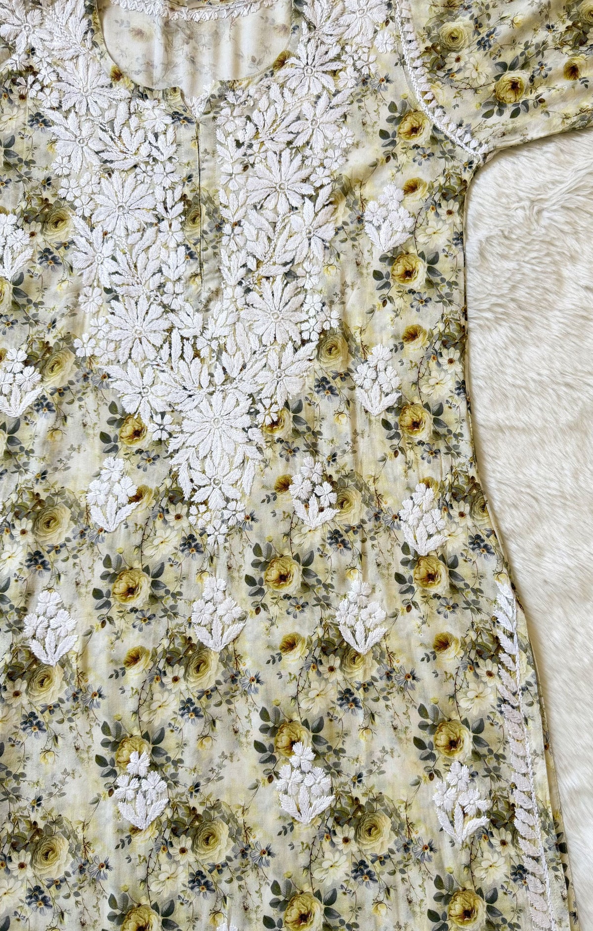 Sehr Olive Green Rayon Printed Chikankari Kurti