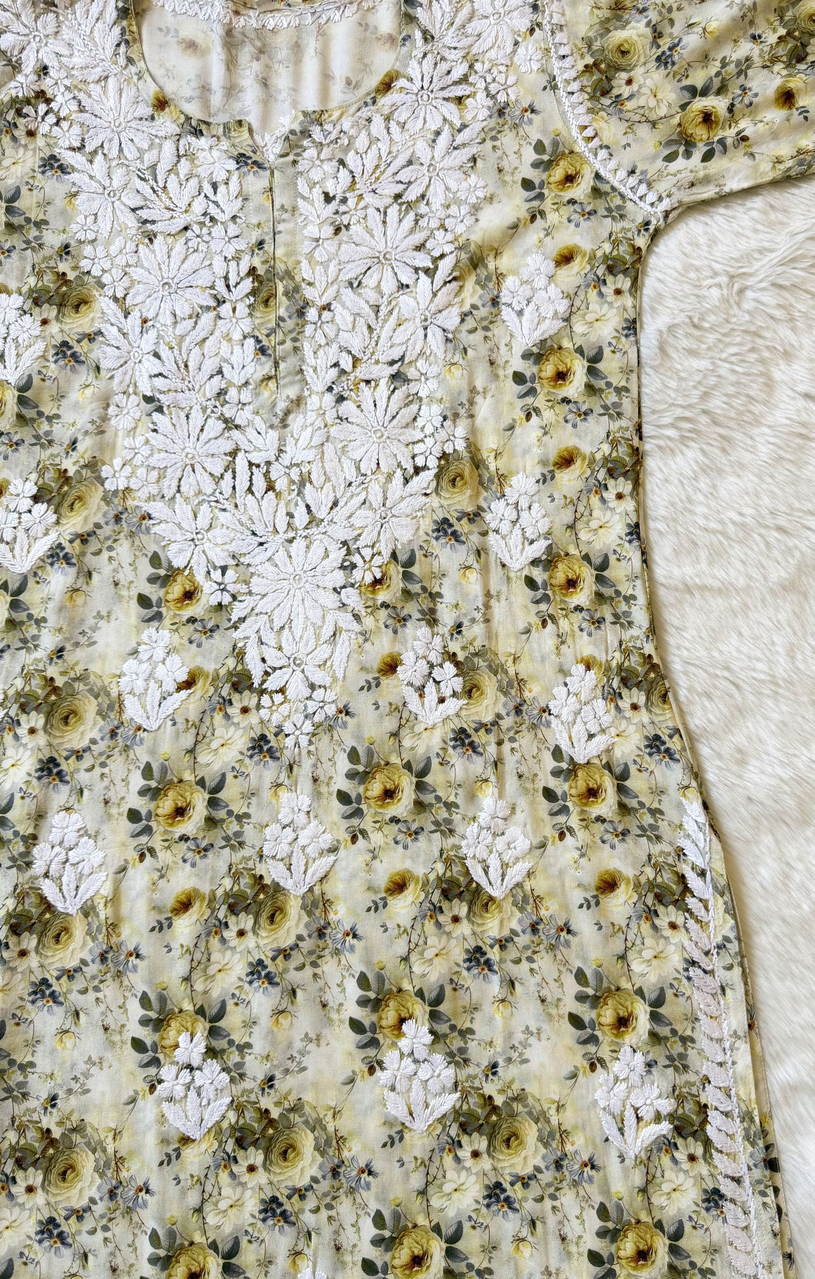 Sehr Olive Green Rayon Printed Chikankari Kurti