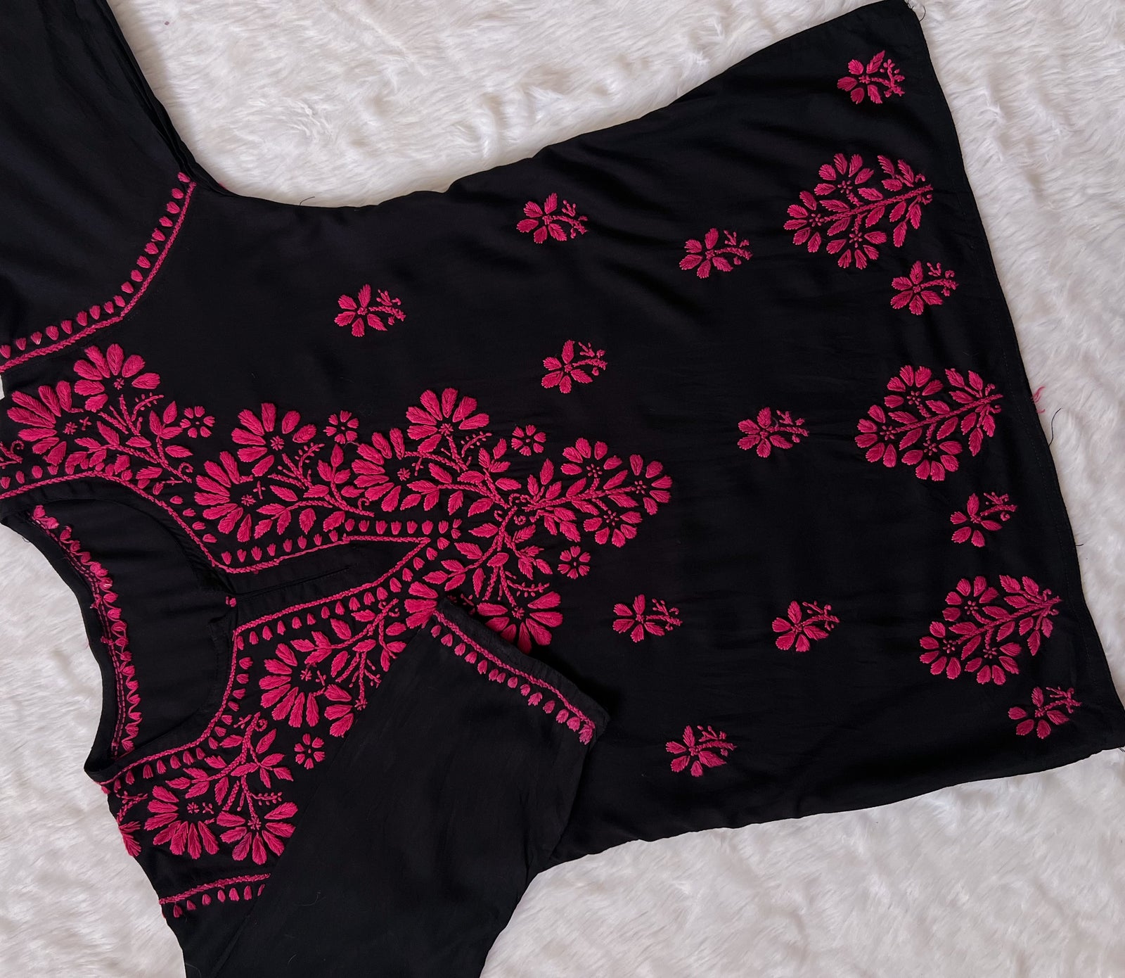 Tara Black & Pink Short Rayon Chikankari Kurta