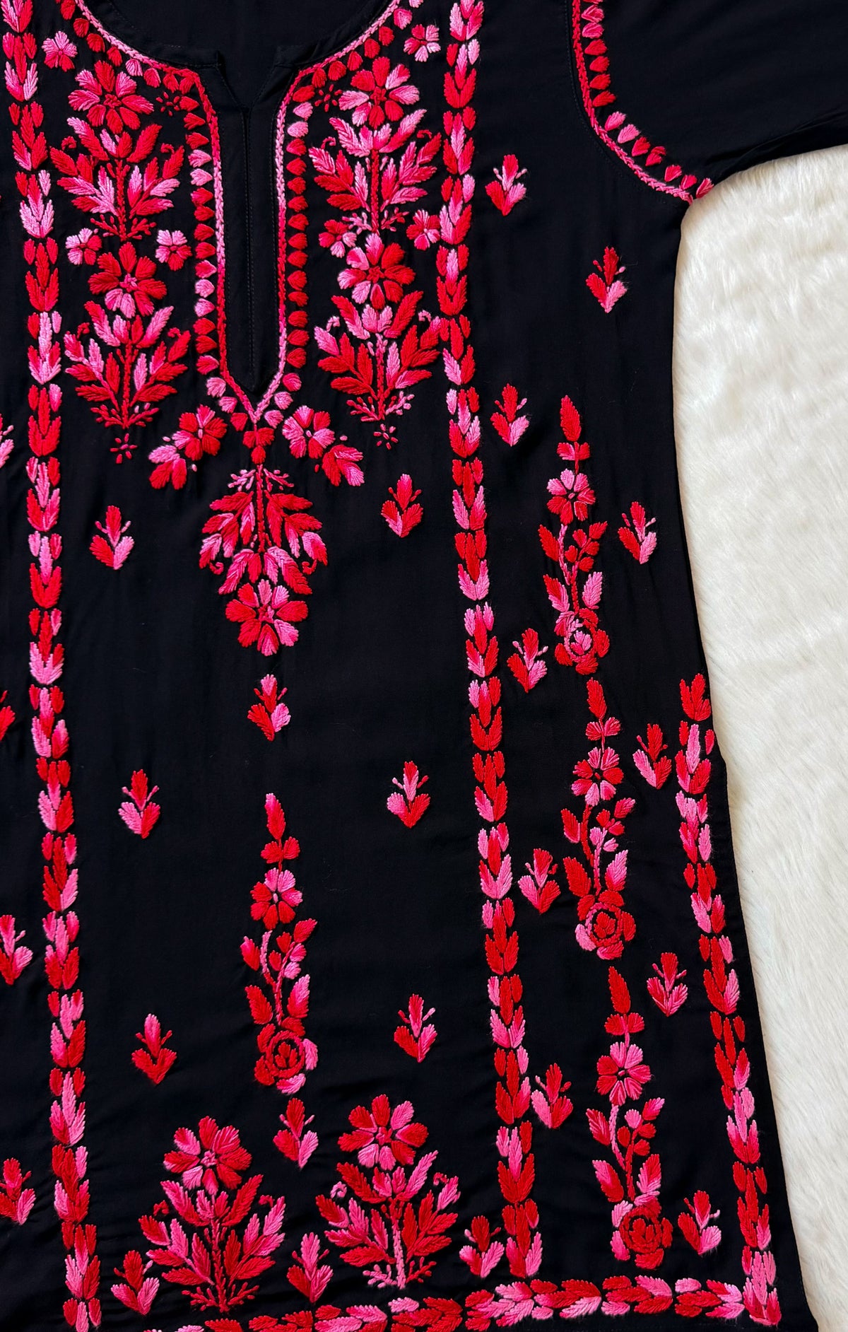 Tara Black &amp; Red Short Rayon Chikankari Kurti
